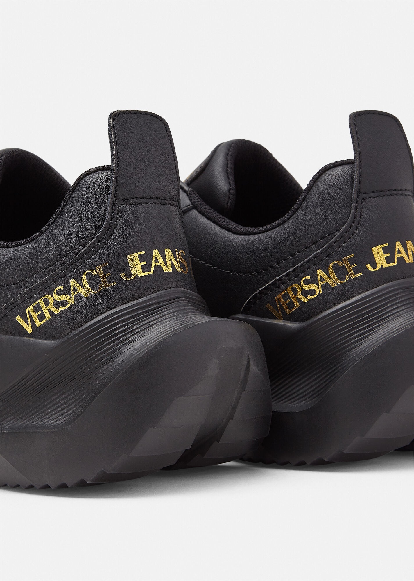 V-Emblem Gravity Trainers - 4