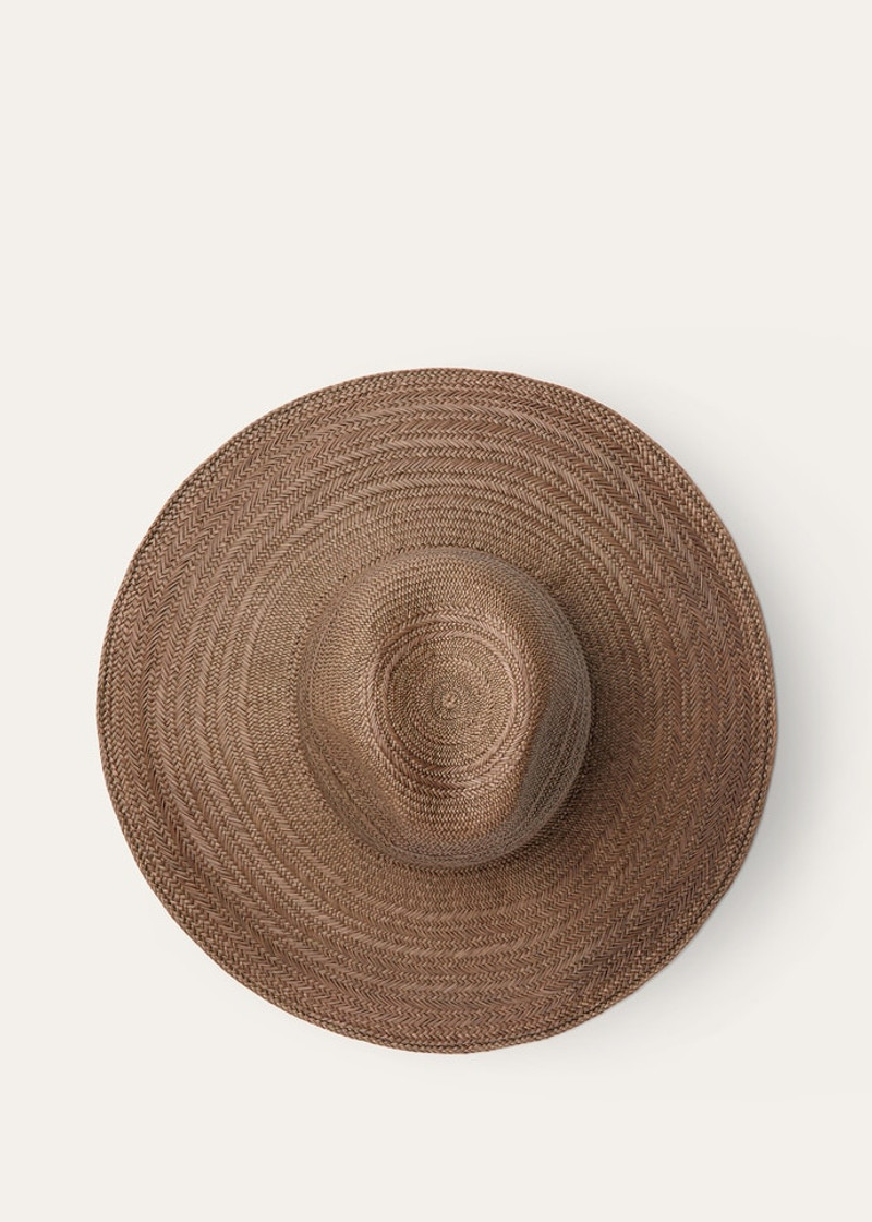 Akemi Hat 3