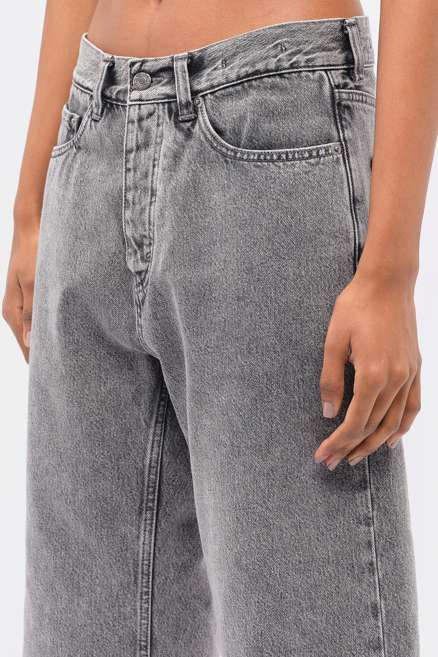 Criss Shorts in Grey - 2