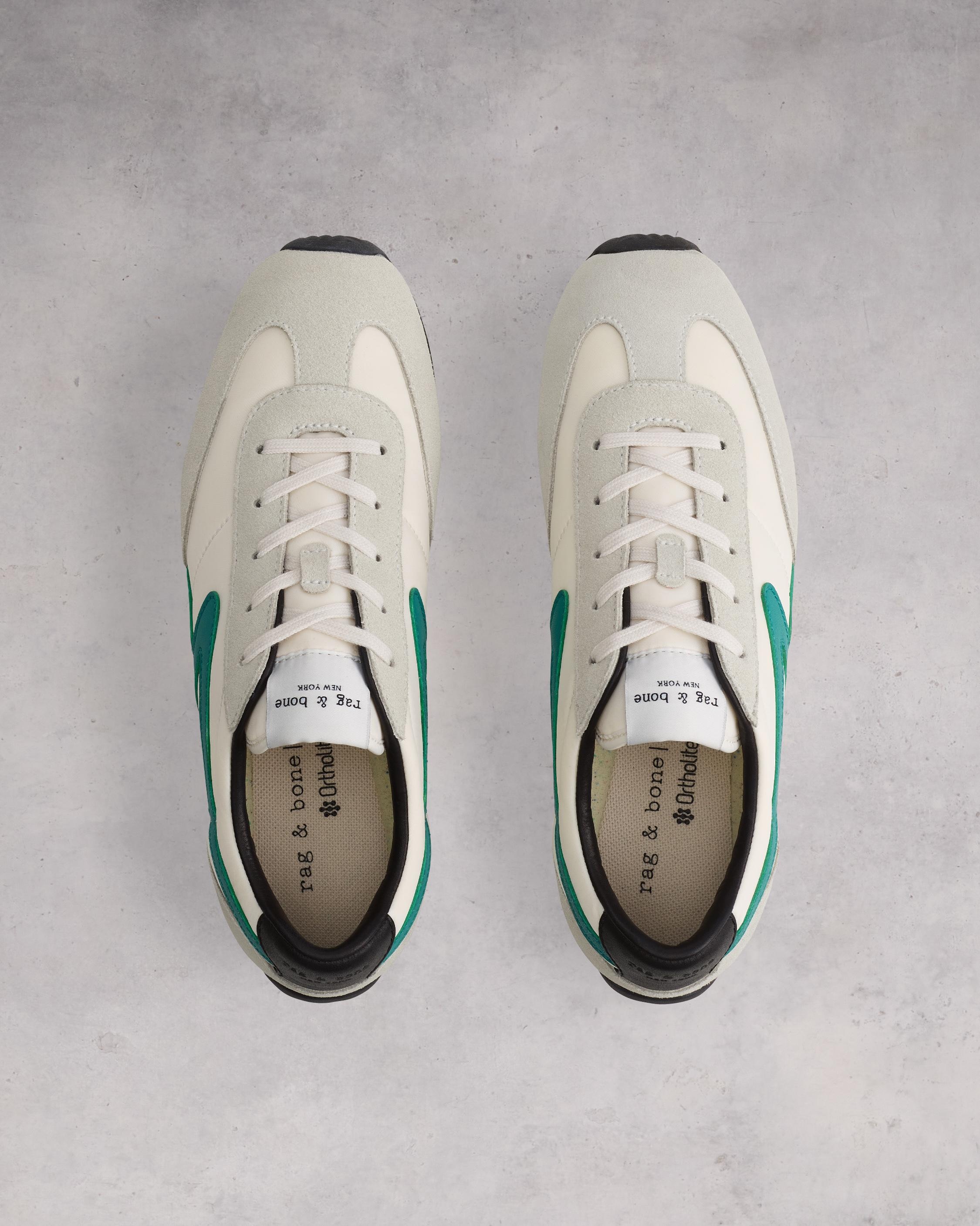 Retro Runner Slim - Suede
Low Top Sneaker - 4