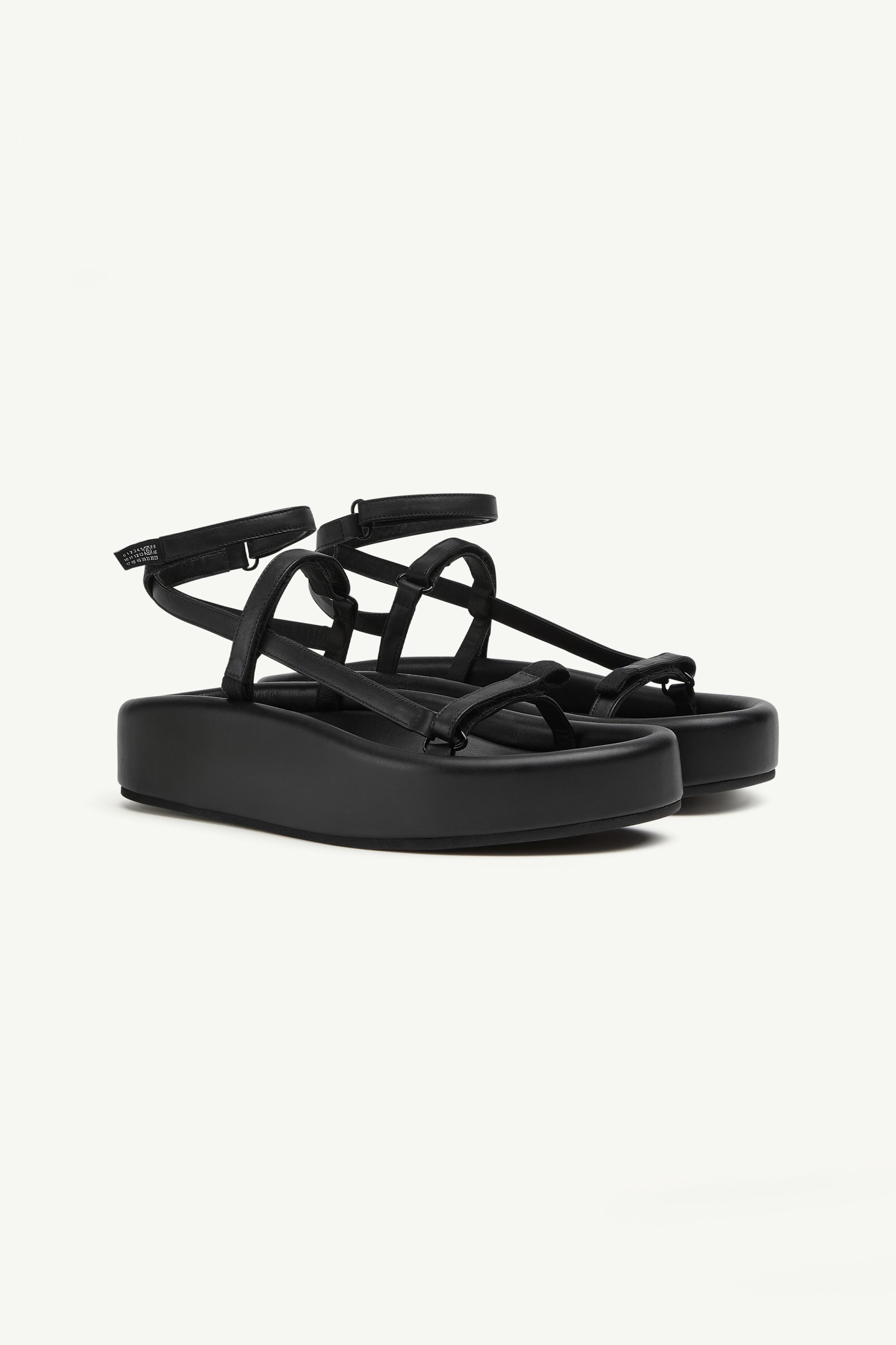 サンダル・ミュール MM6 MAISON MARGIELA BLACK WEBBING PLATFORM SANDALS MM6 Maison Margiela Webbing slip-on Platform Sandals | Black