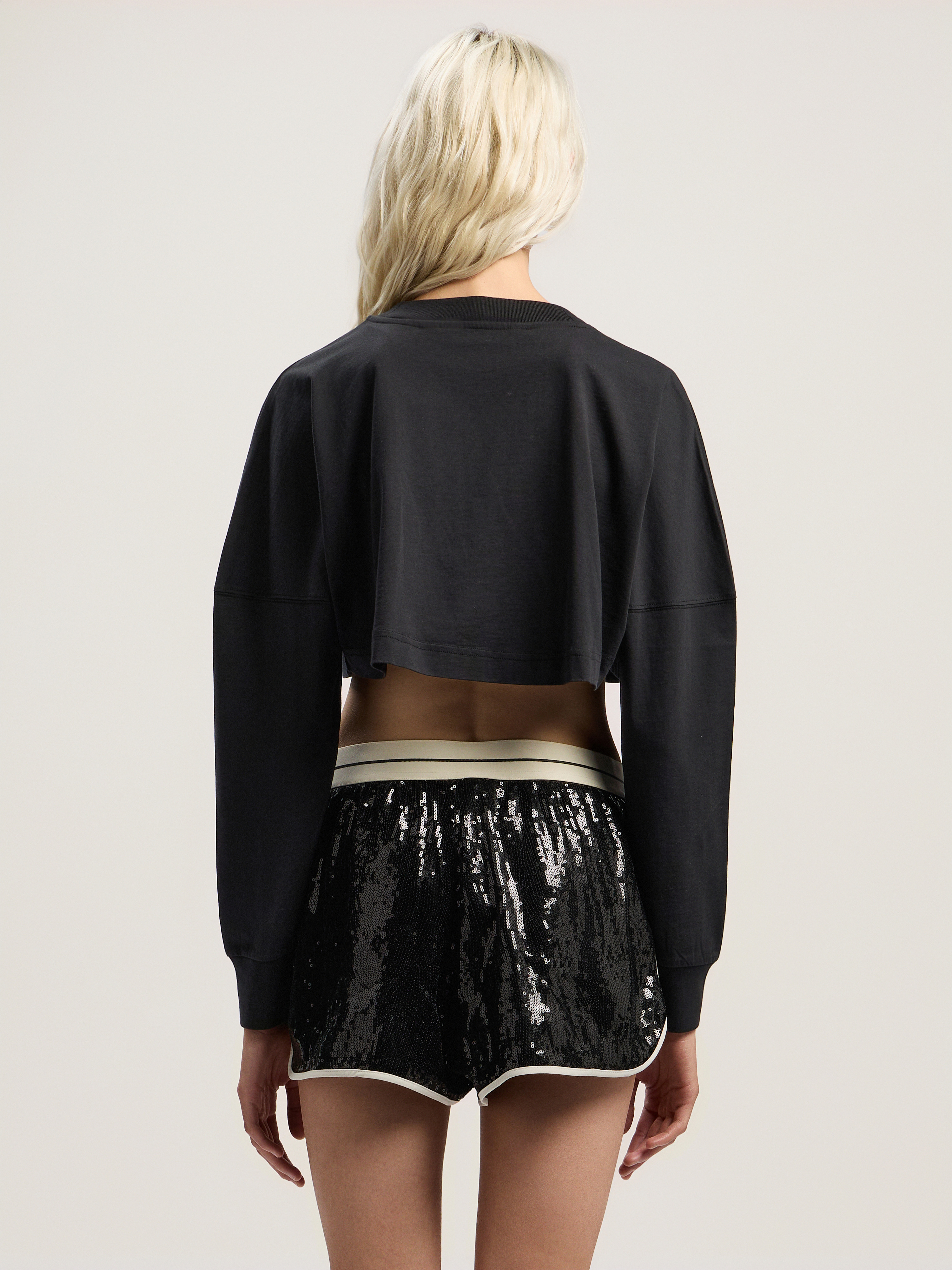 Curved Logo Crop Long Sleeve - 4
