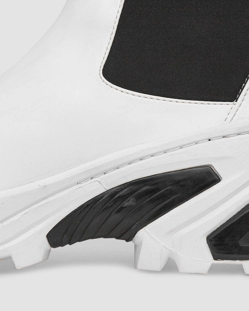 MID BOOT WITH VIBRAM SOLE 8