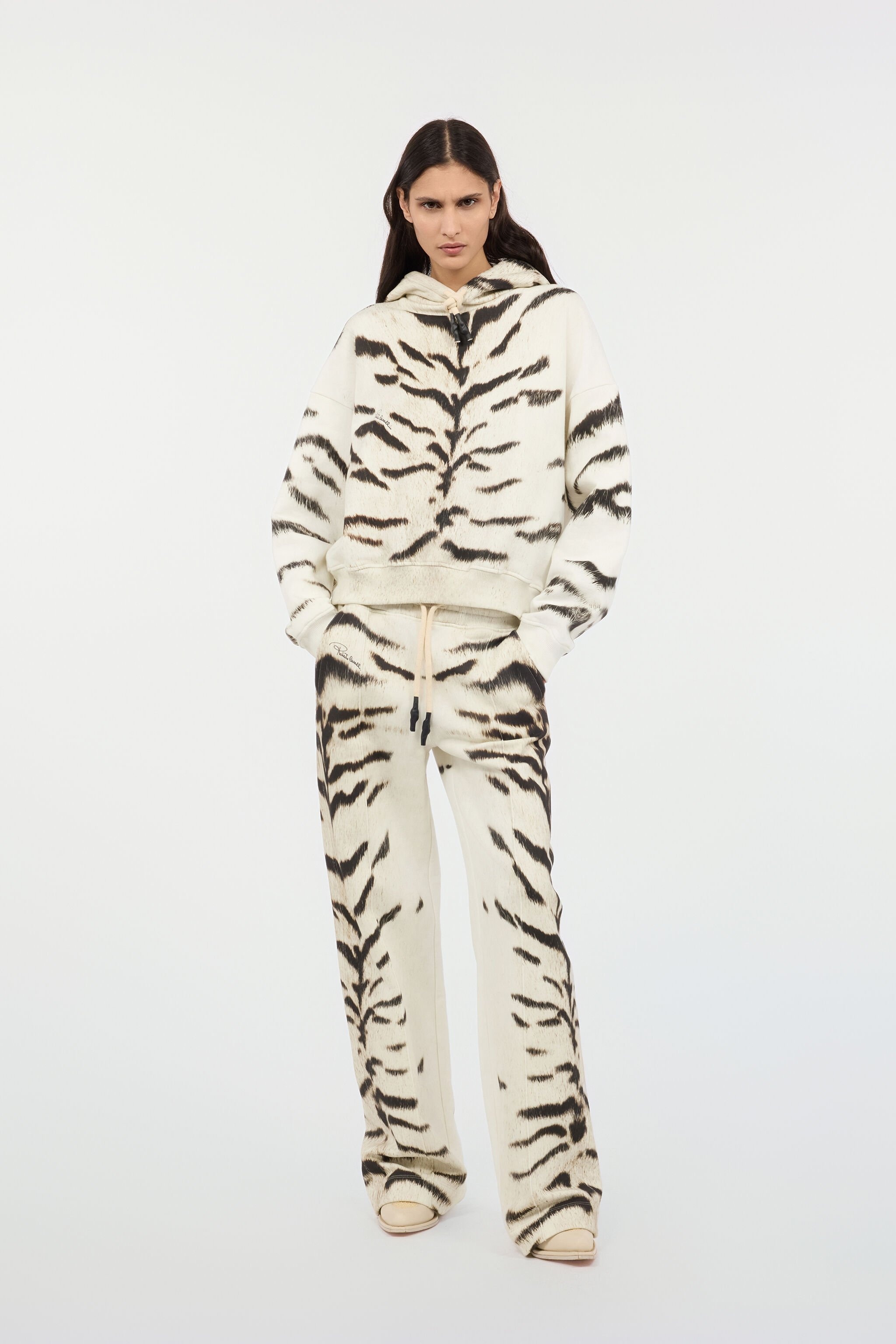Woman Sports Pants With White Tigresse OGAT X Roberto Cavalli Print - 2