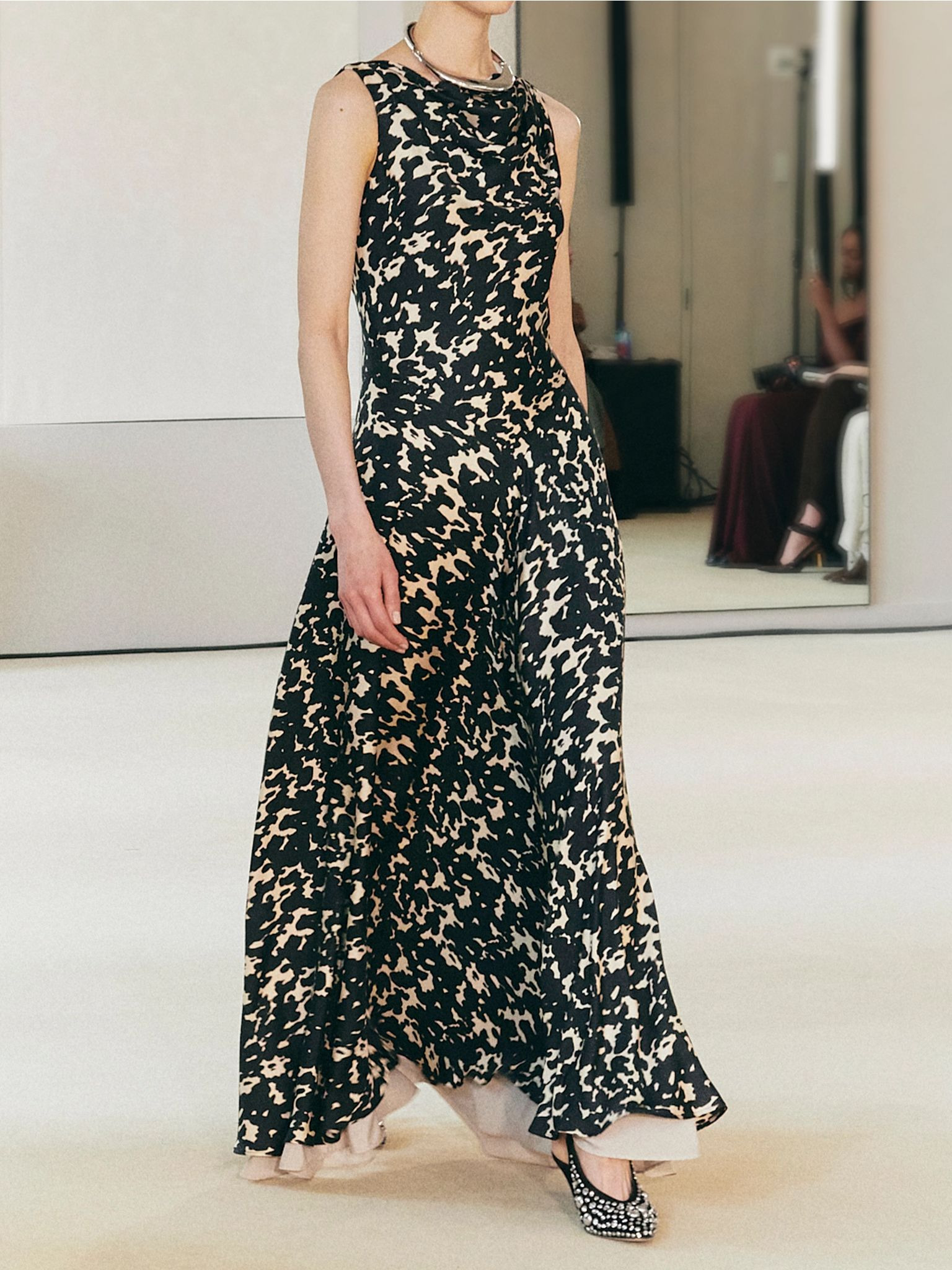 Drina draped printed silk-twill midi dress Black - 4