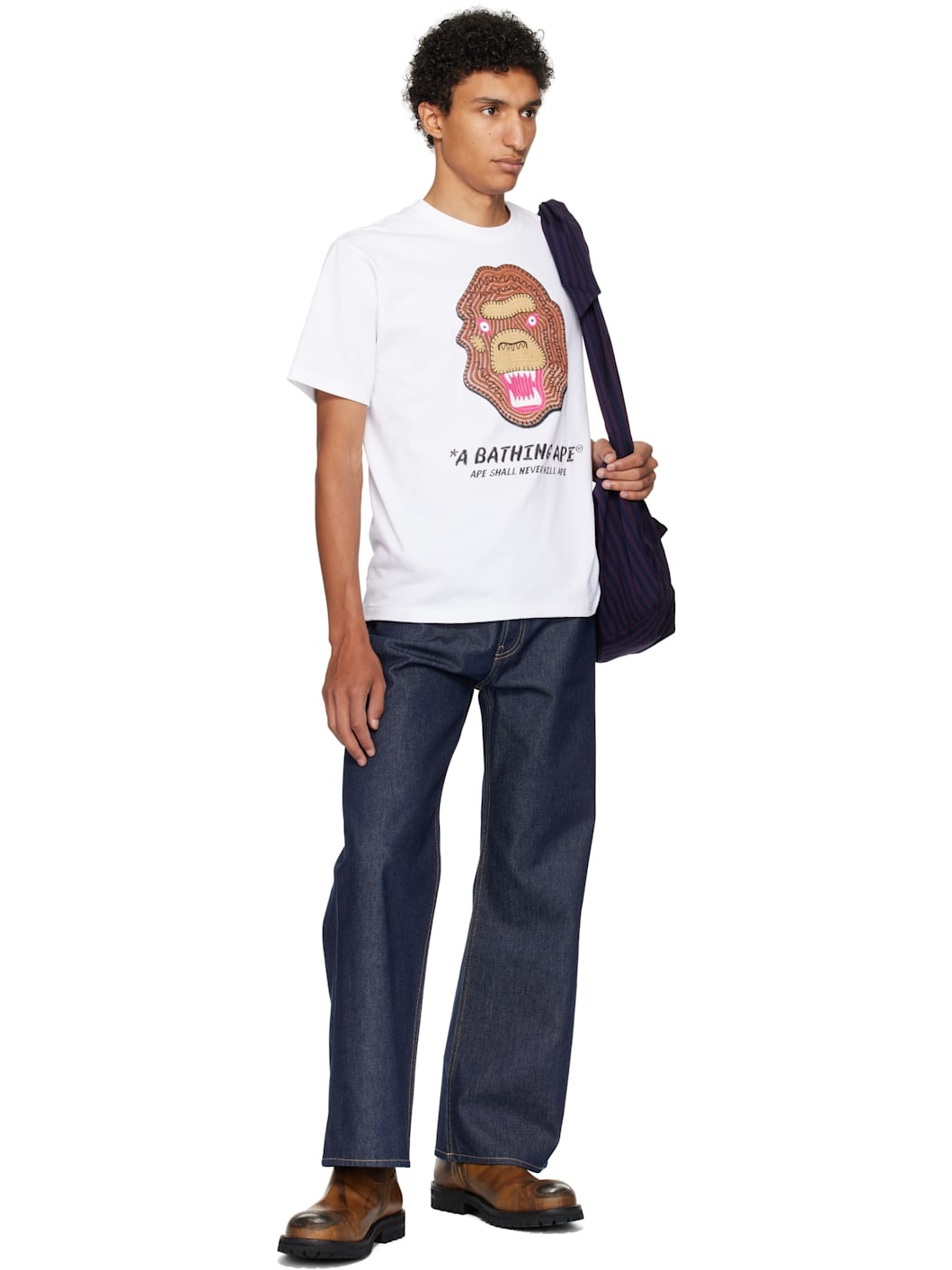 White Embroidery Style Souvenir Logo T-shirt - 4