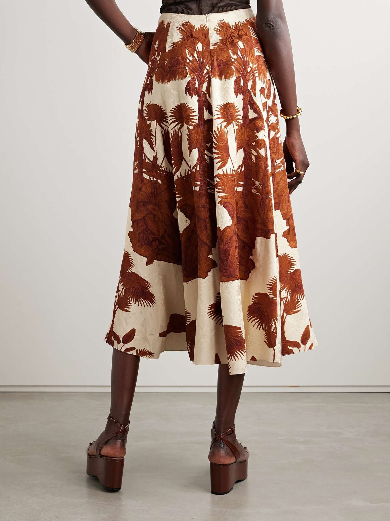 Encanto de Isla printed satin-jacquard maxi skirt - 4
