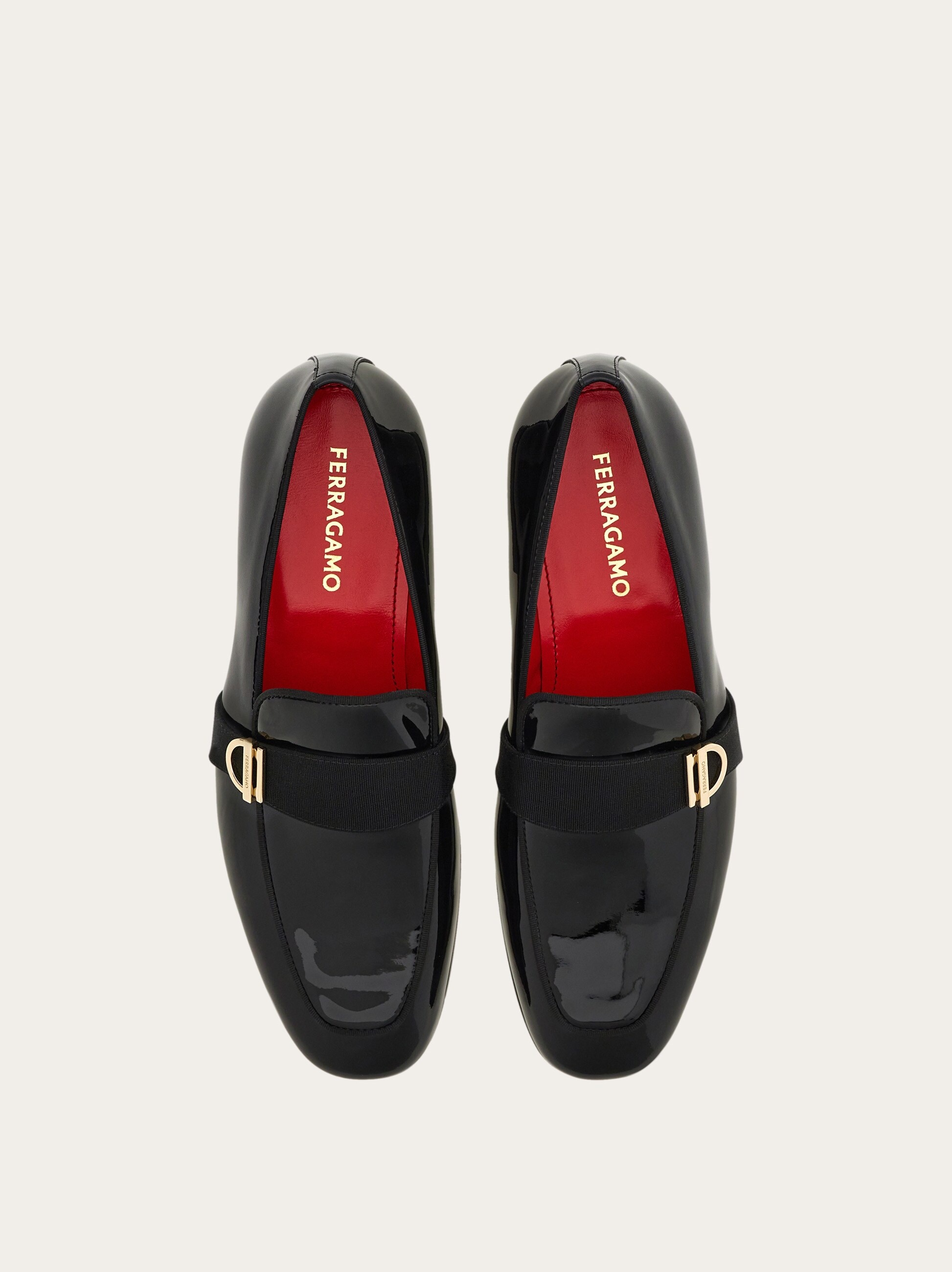 Moccasin with Gancini ornament - 2