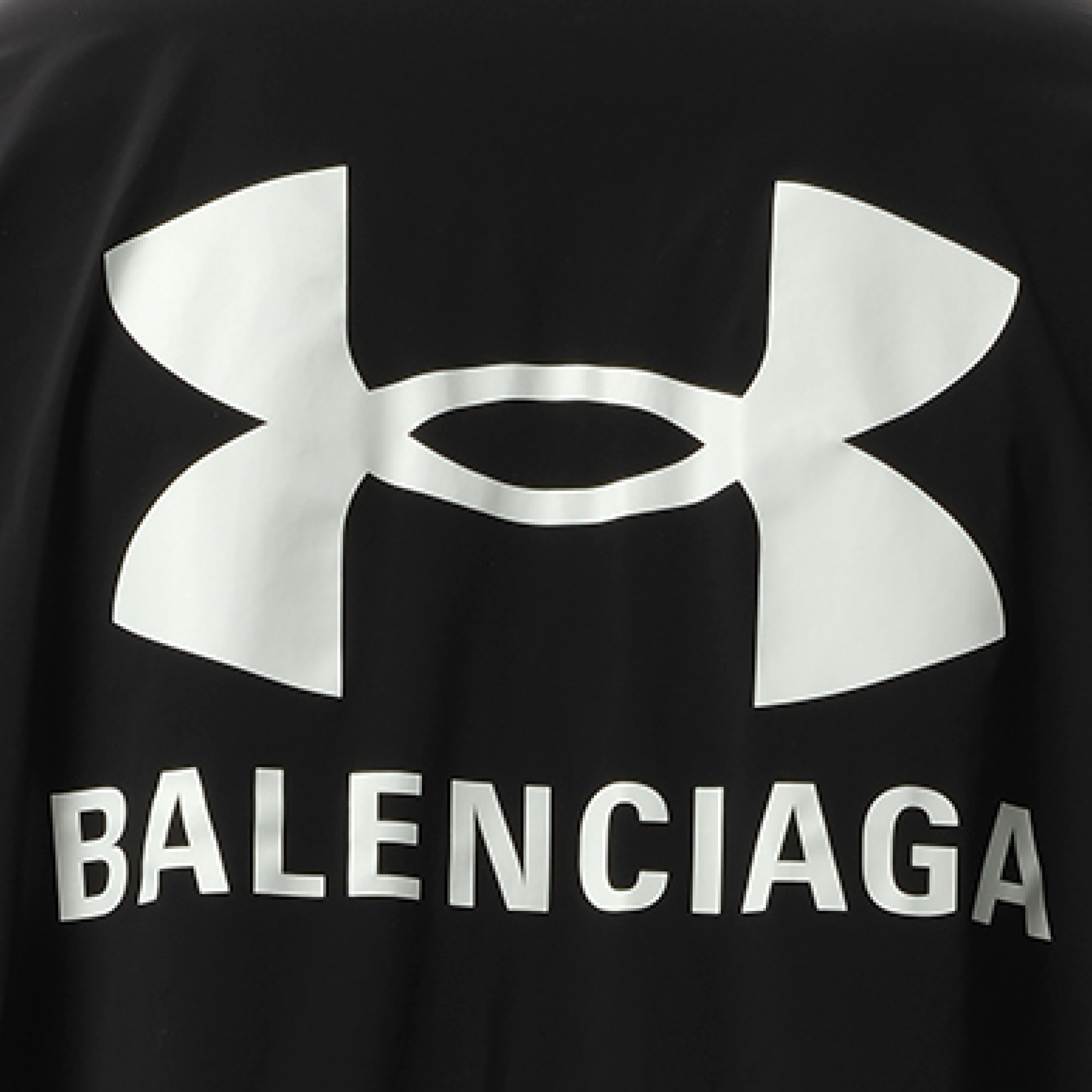 Under Armour Windbreaker in Black - 3