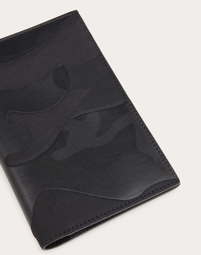 Valentino Camouflage Noir Passport Cover outlook