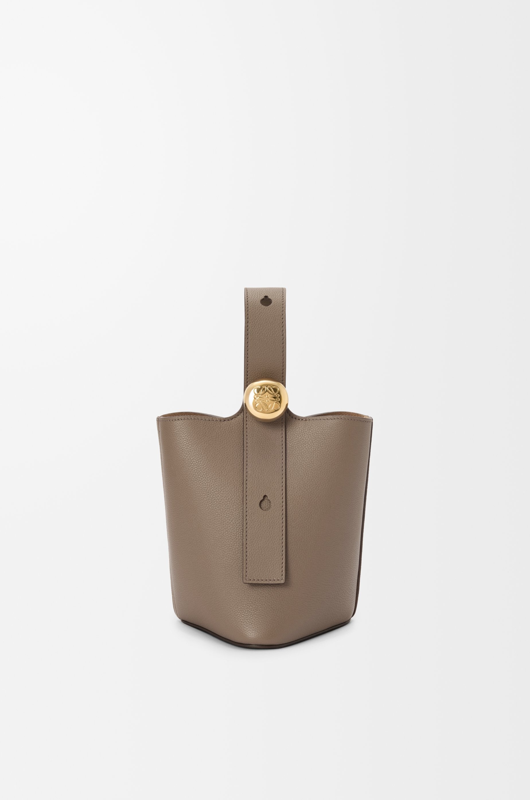 Mini Pebble bucket in soft grained calfskin - 4