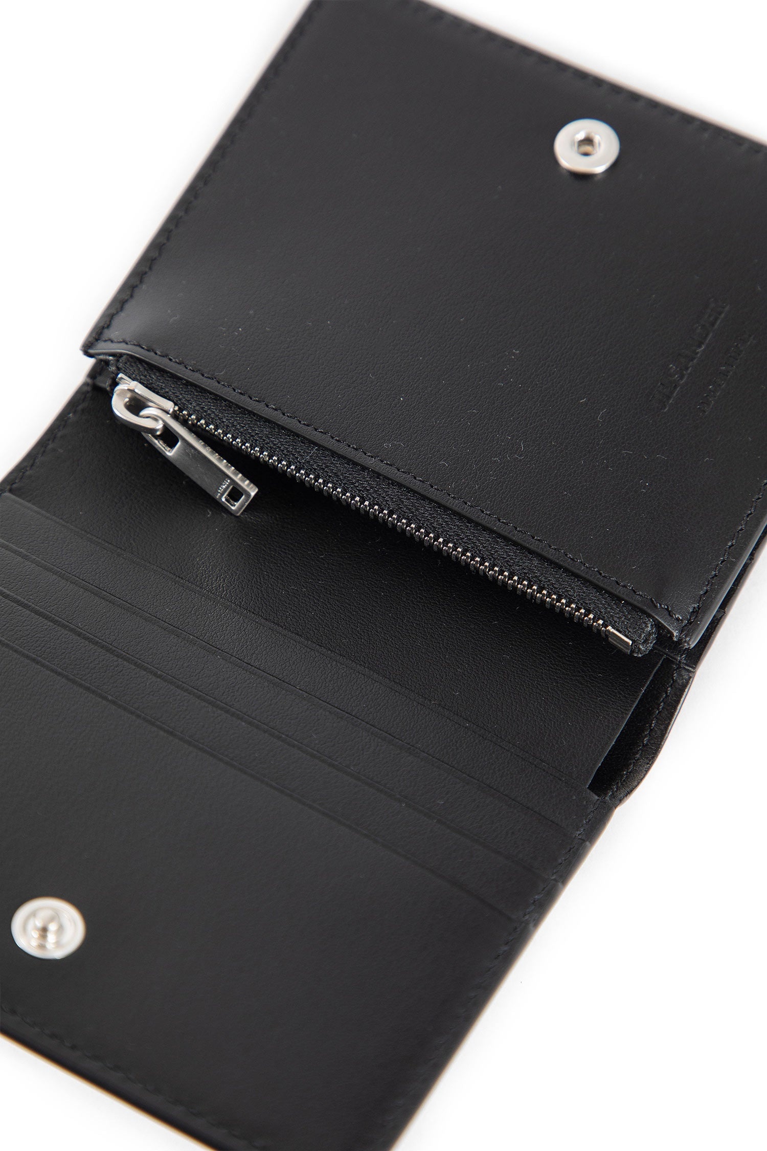 Leather-Trifold-Wallet - 3
