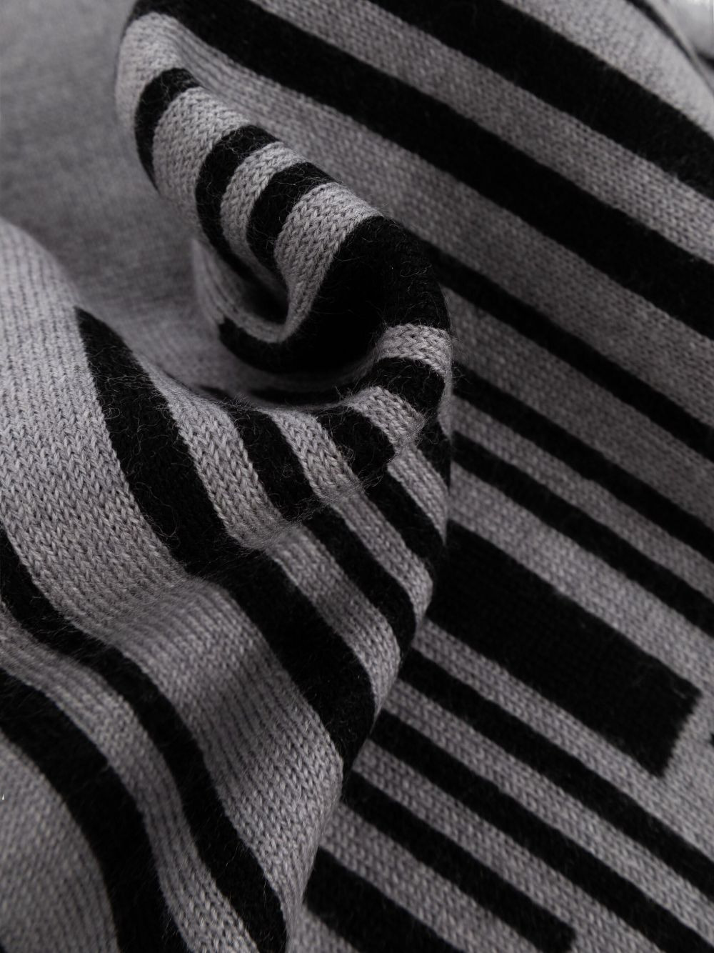 barcode-logo wool scarf - 2