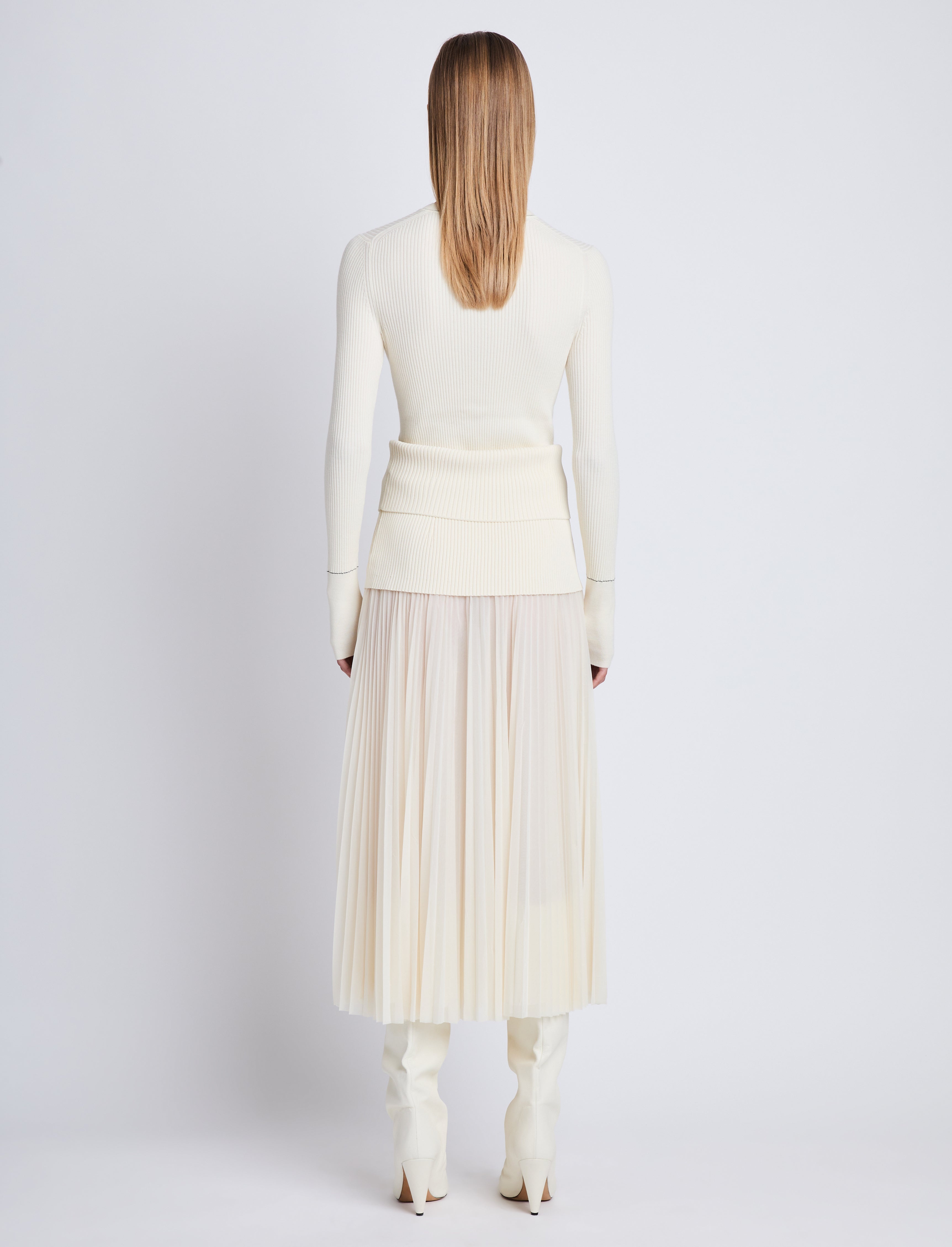 Agnes Henley Sweater in Superfine Wool Merino - 5
