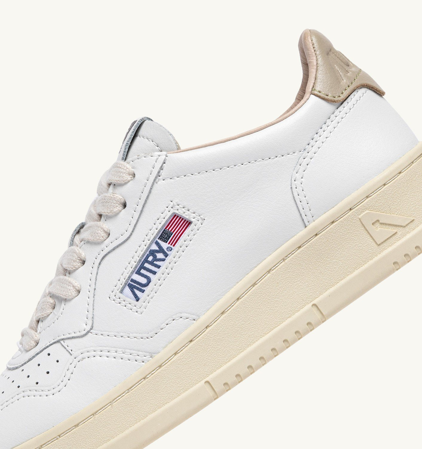 MEDALIST LOW SNEAKERS IN WHITE LEATHER AND TIDAL FOAM - 6