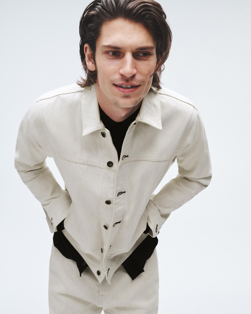 Owen Denim Trucker Jacket
Classic Fit 5