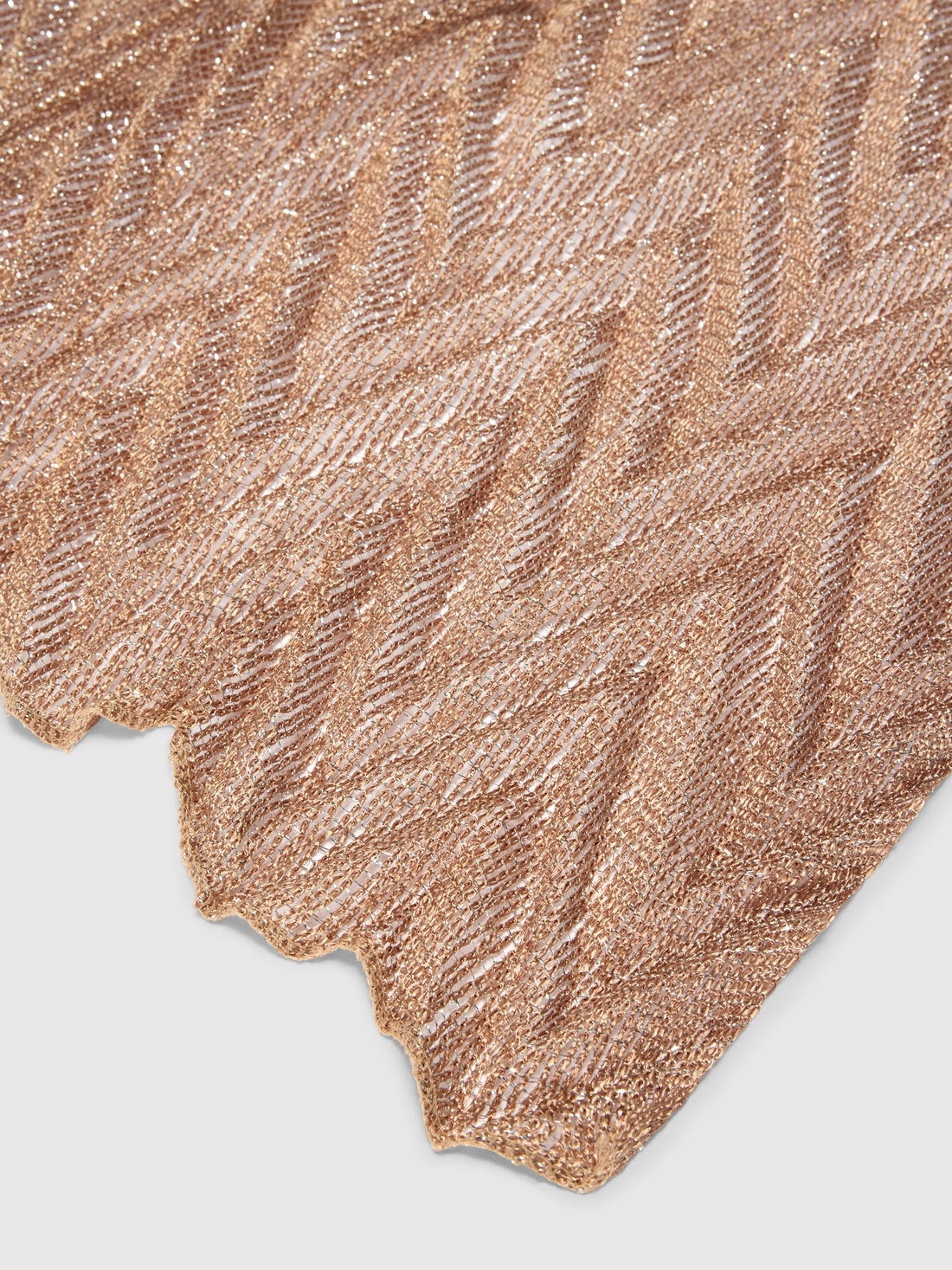 Chevron motif stole with irregular borders - 2