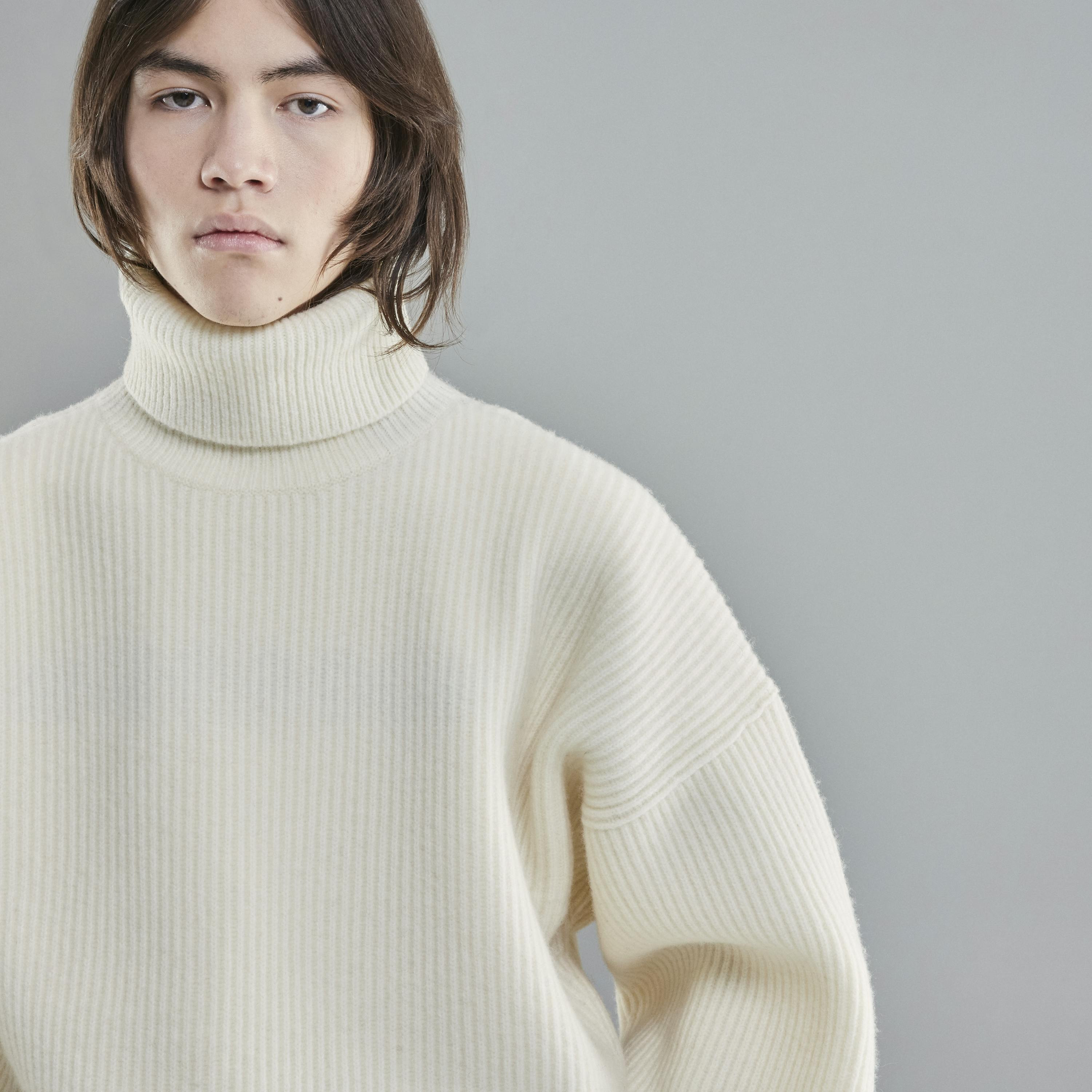 Vonarstræti Wool Sweater (Unisex) - 3