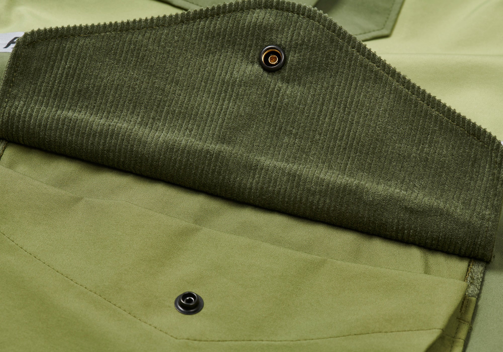 PALACE PALACE ENGINEERED GARMENTS GORE-TEX FIELD PARKA OLIVE PALACE PALACE ENGINEERED GARMENTS GORE-TEX FIELD PARKA OLIVE