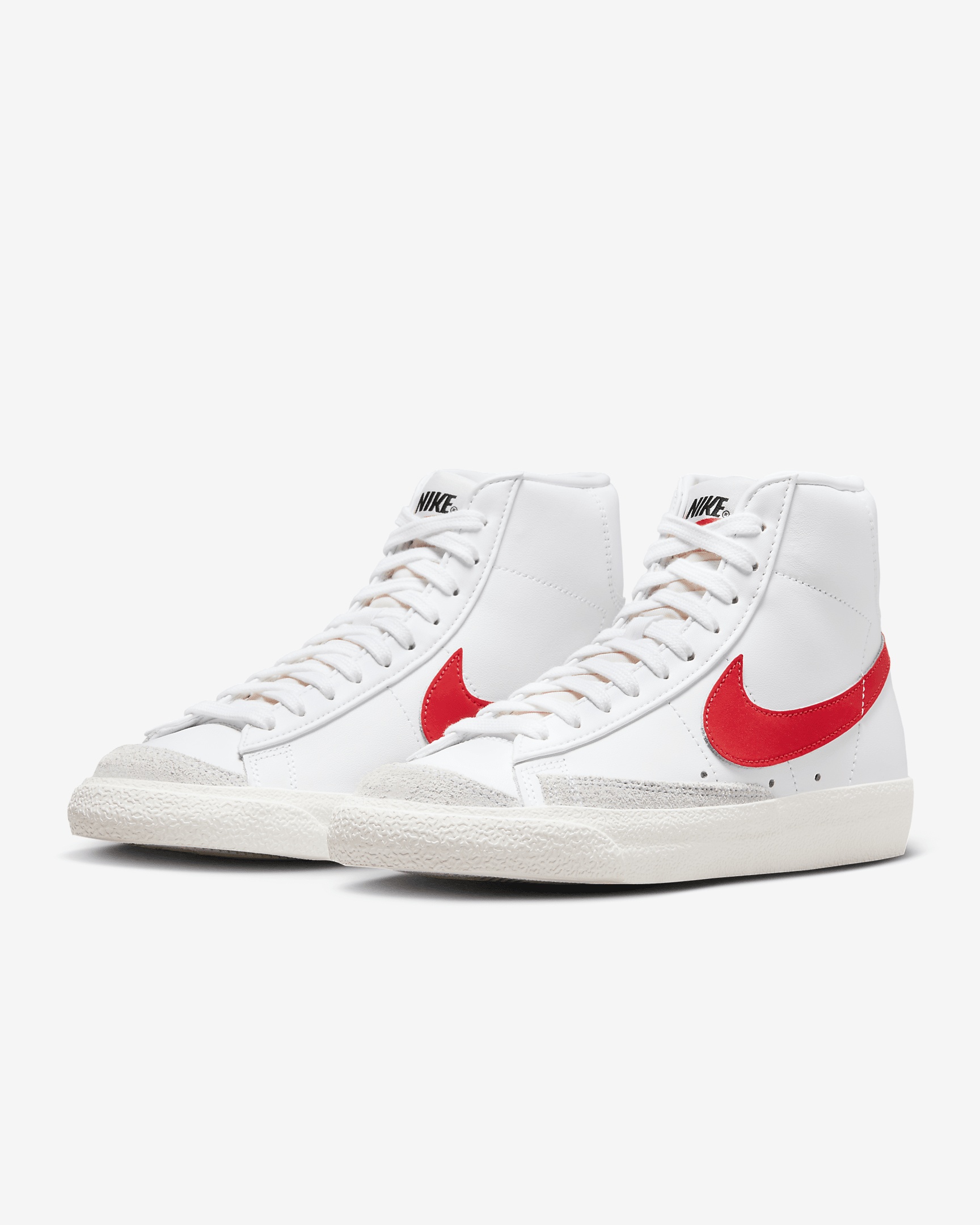 Nike Women's Blazer Mid '77 Shoes - 5
