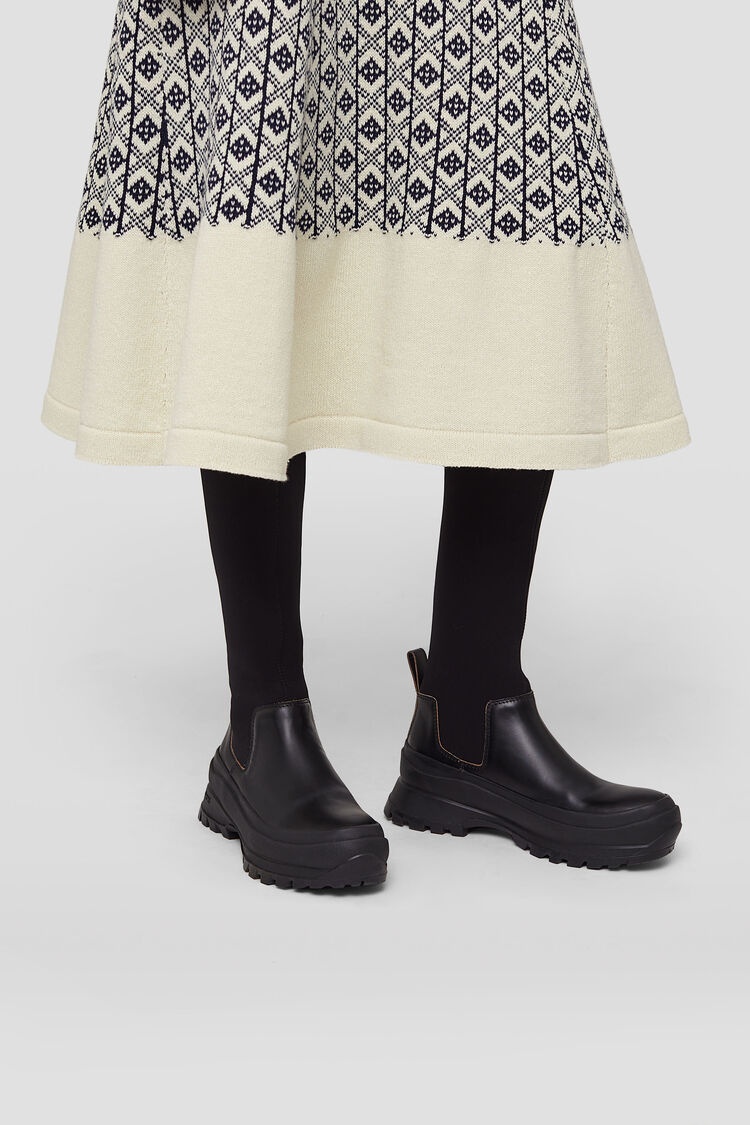 Knee Boots - 7