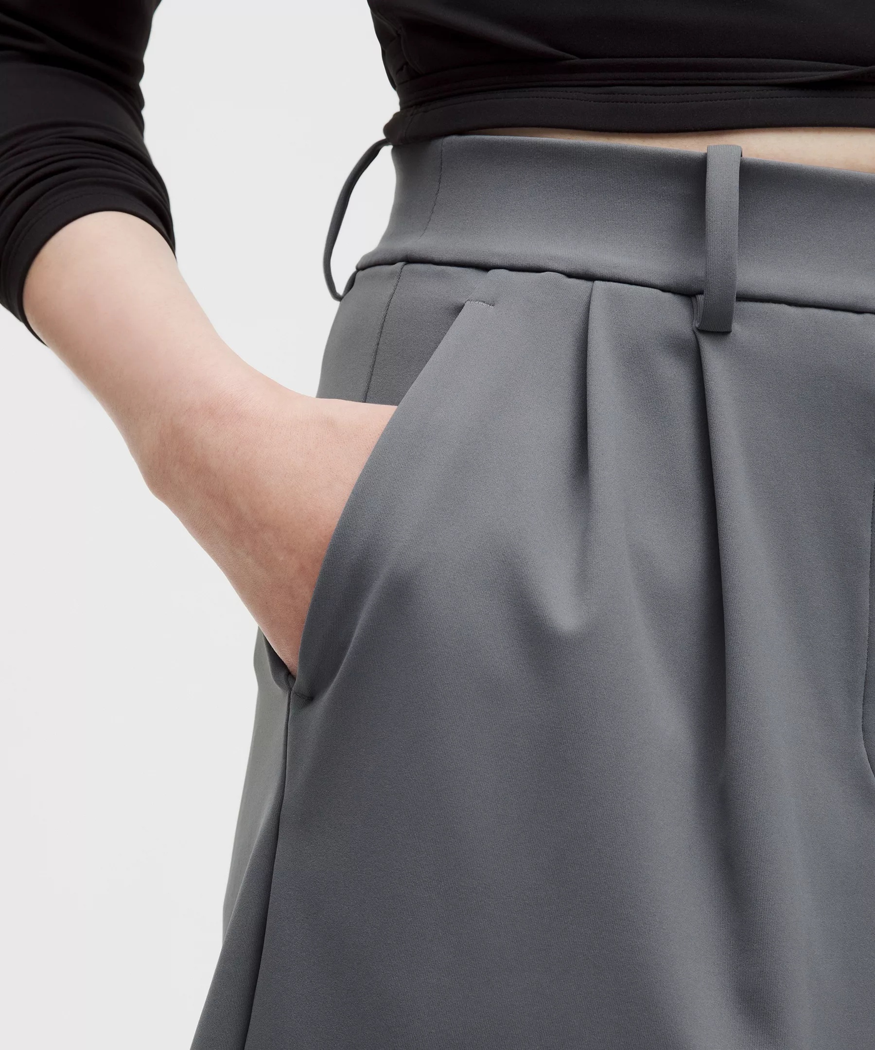 Daydrift Pleated High-Rise Short 7" - 5