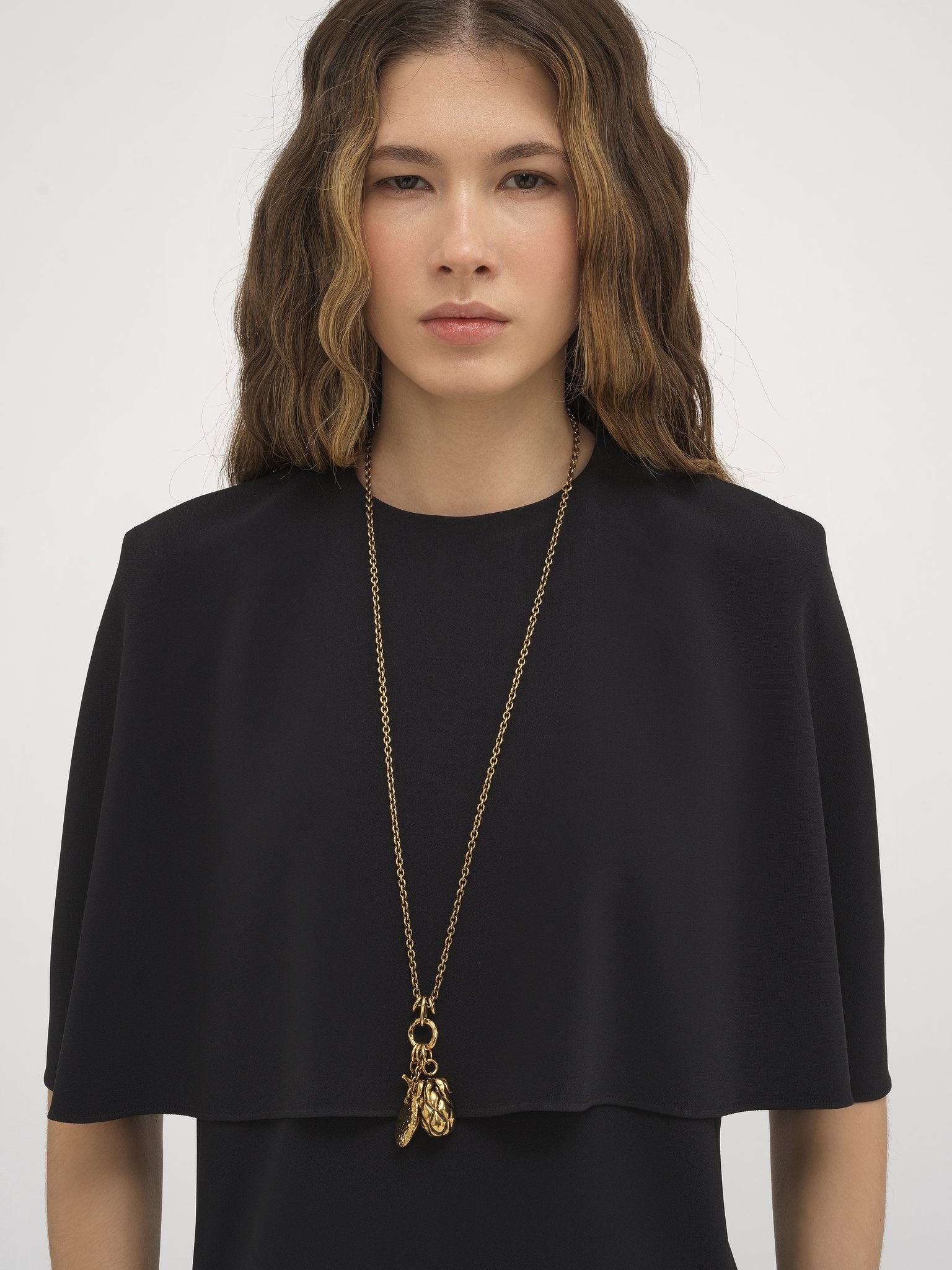 SHORT CAPE DRESS IN VISCOSE CRÊPE - 6
