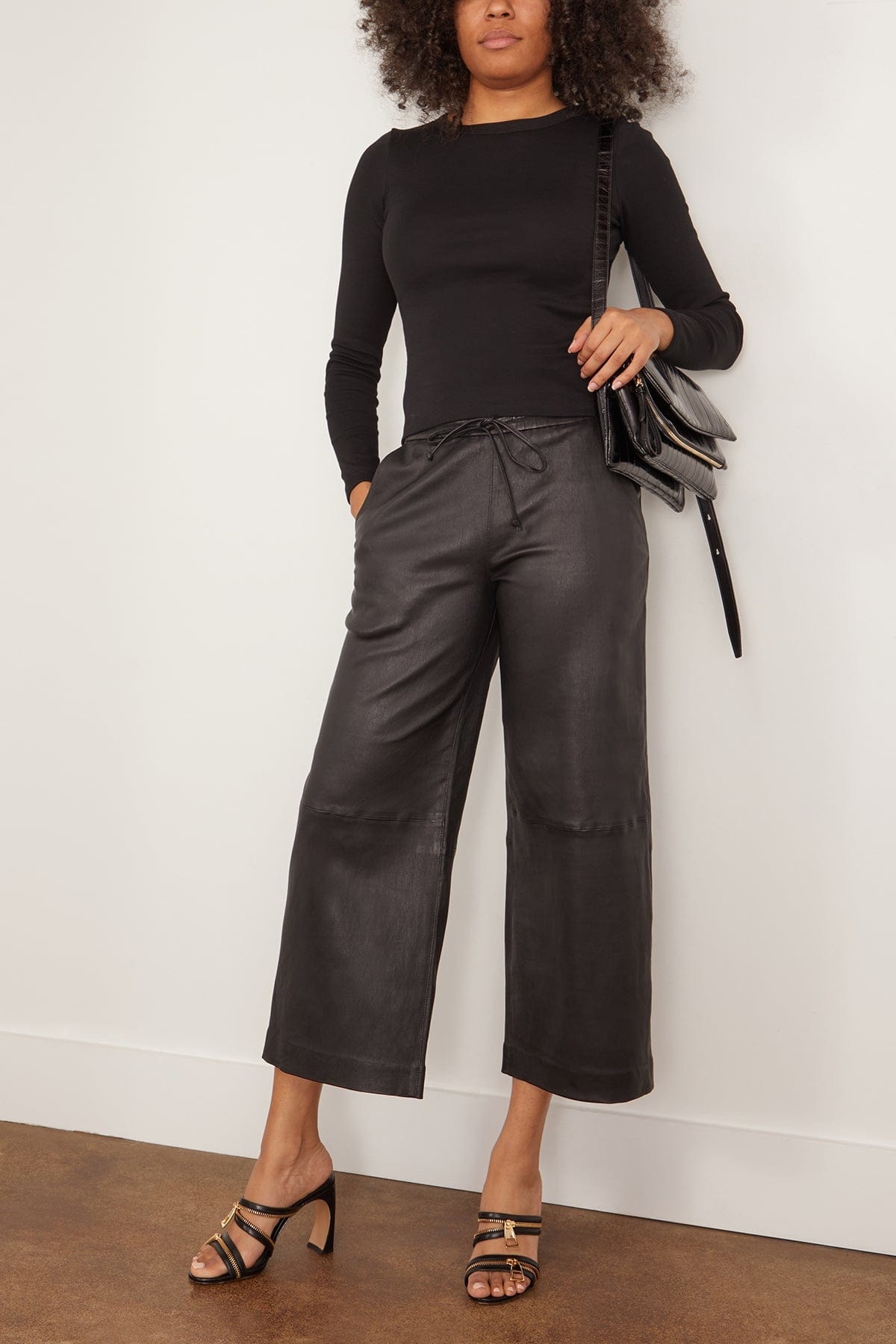 Max Tee in Black - 2