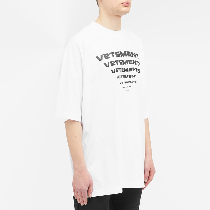 VETEMENTS VETEMENTS Pyramid Logo T-Shirt outlook