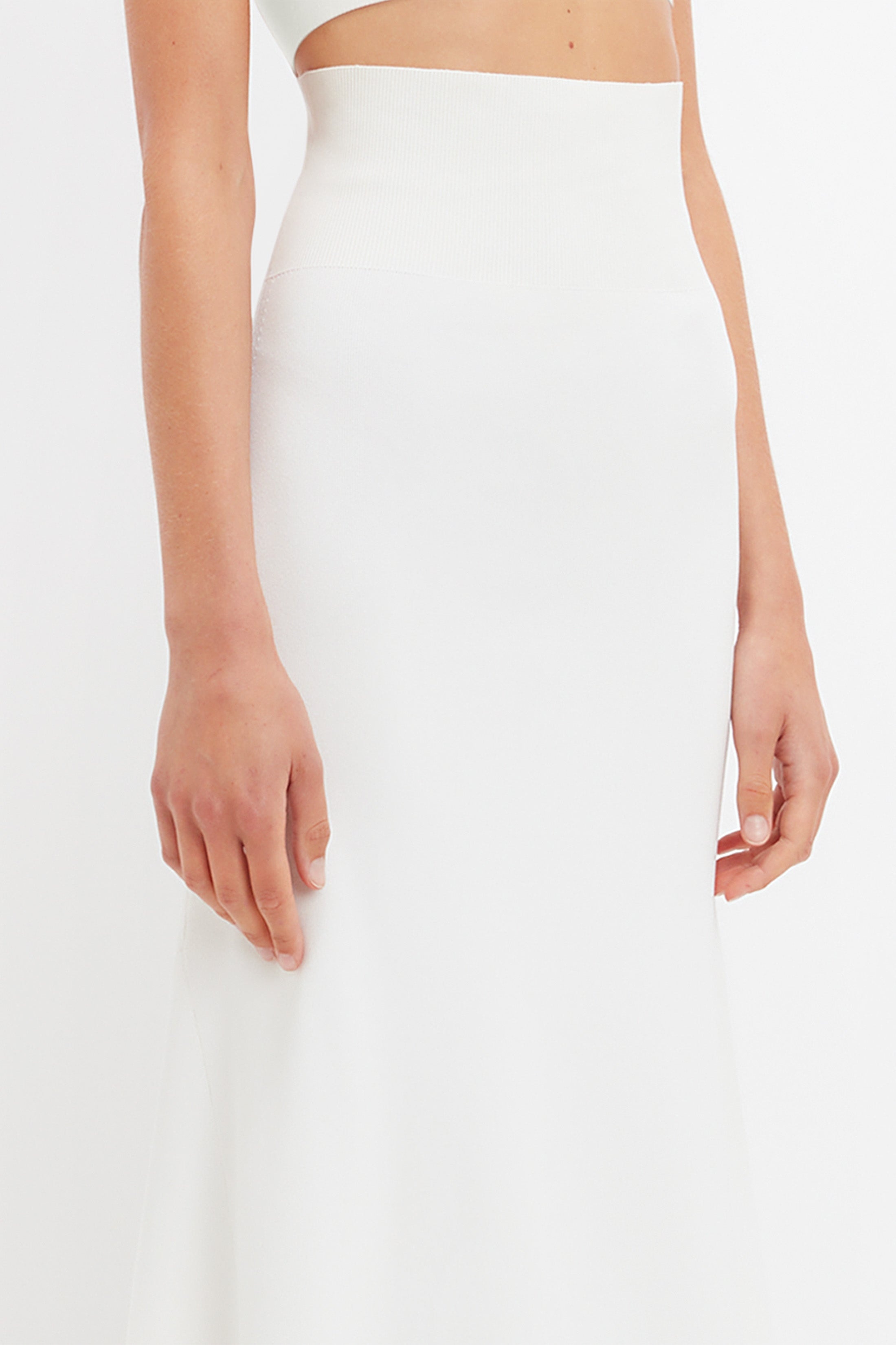Floor-Length Knitted Skirt In White - 5