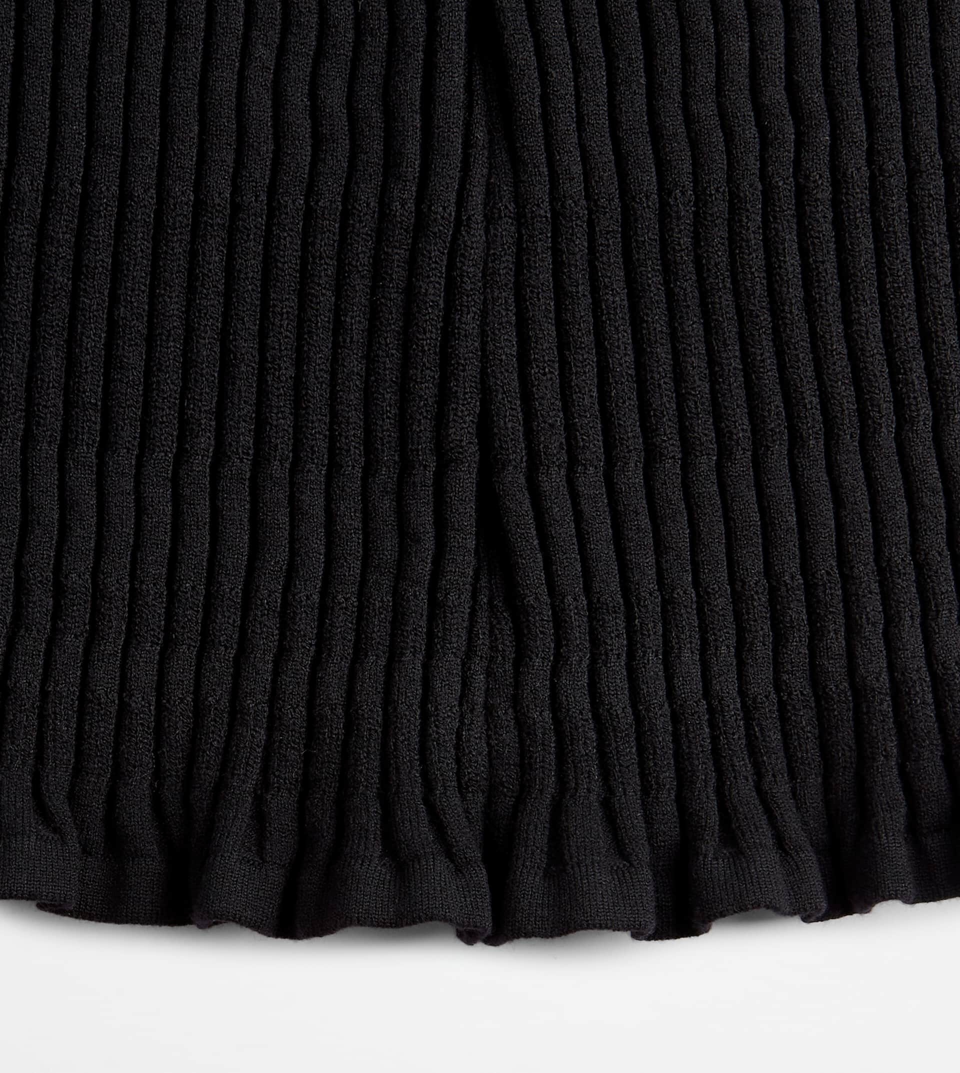 MIDI-SKIRT IN KNIT - BLACK - 9