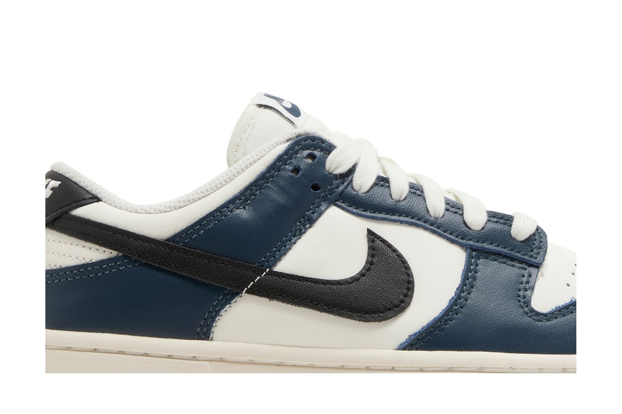 Wmns Dunk Low 'Armory Navy' - 2