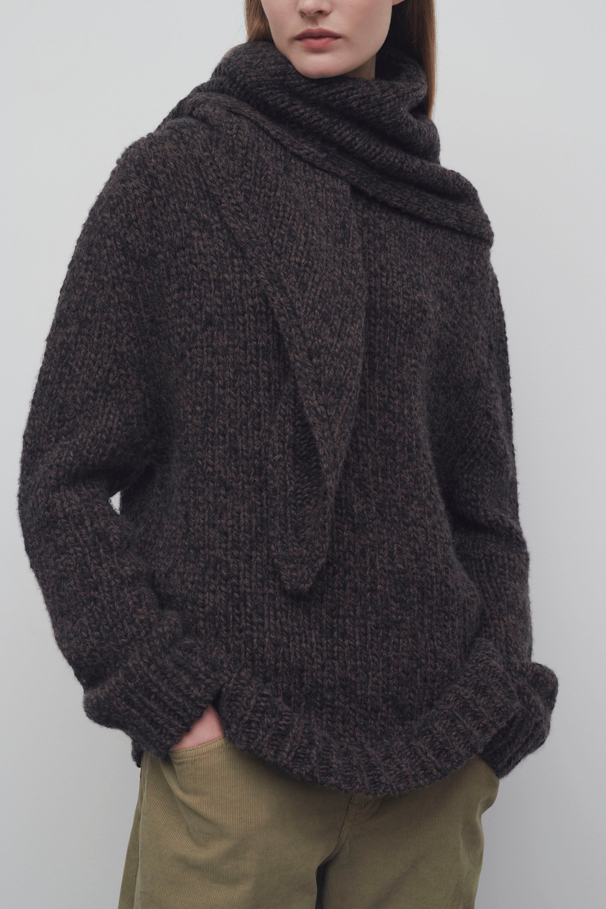 Hodge Scarf in Cashmere - 4