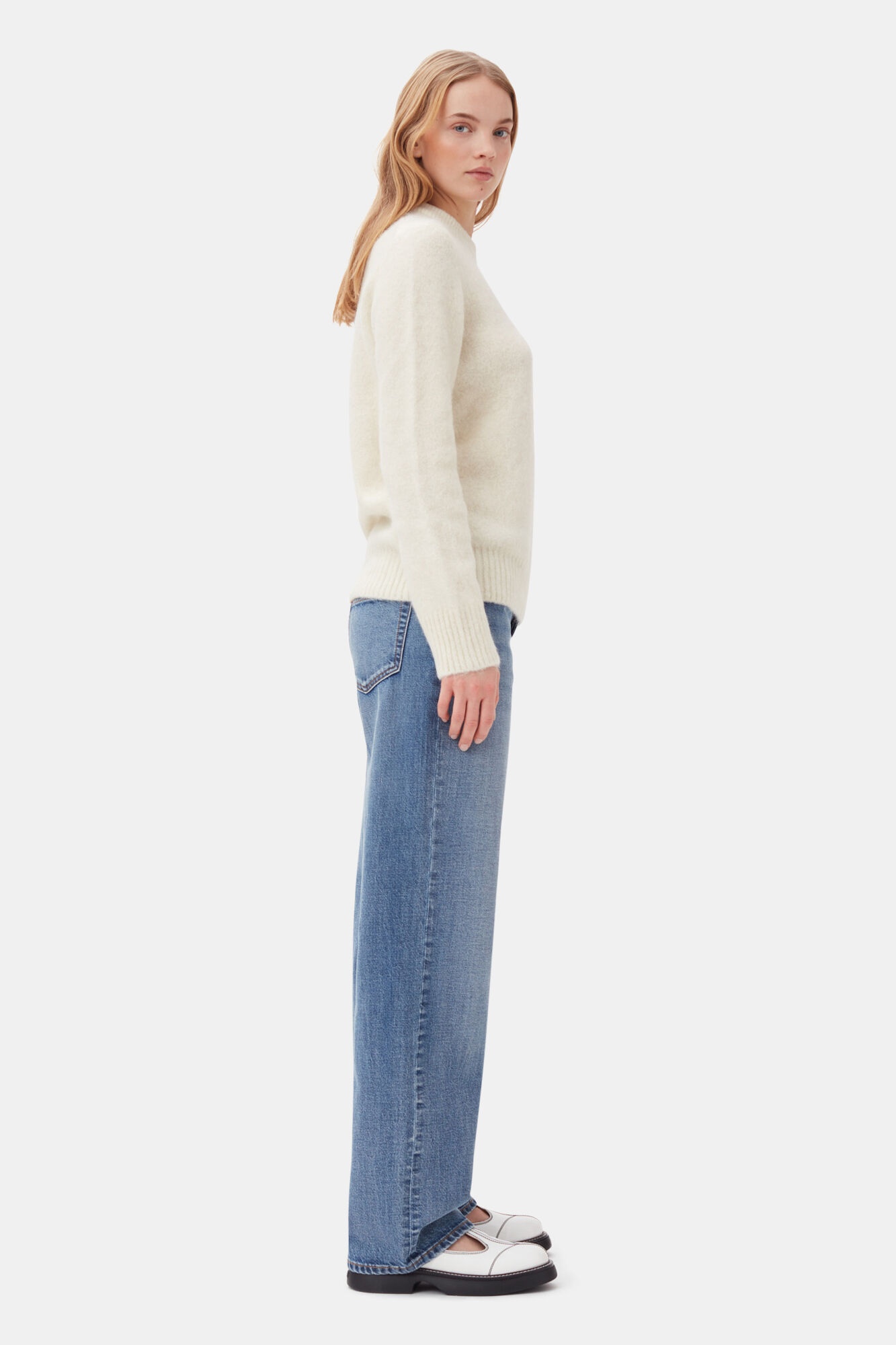 WHITE BRUSHED ALPACA O-NECK SWEATER - 4