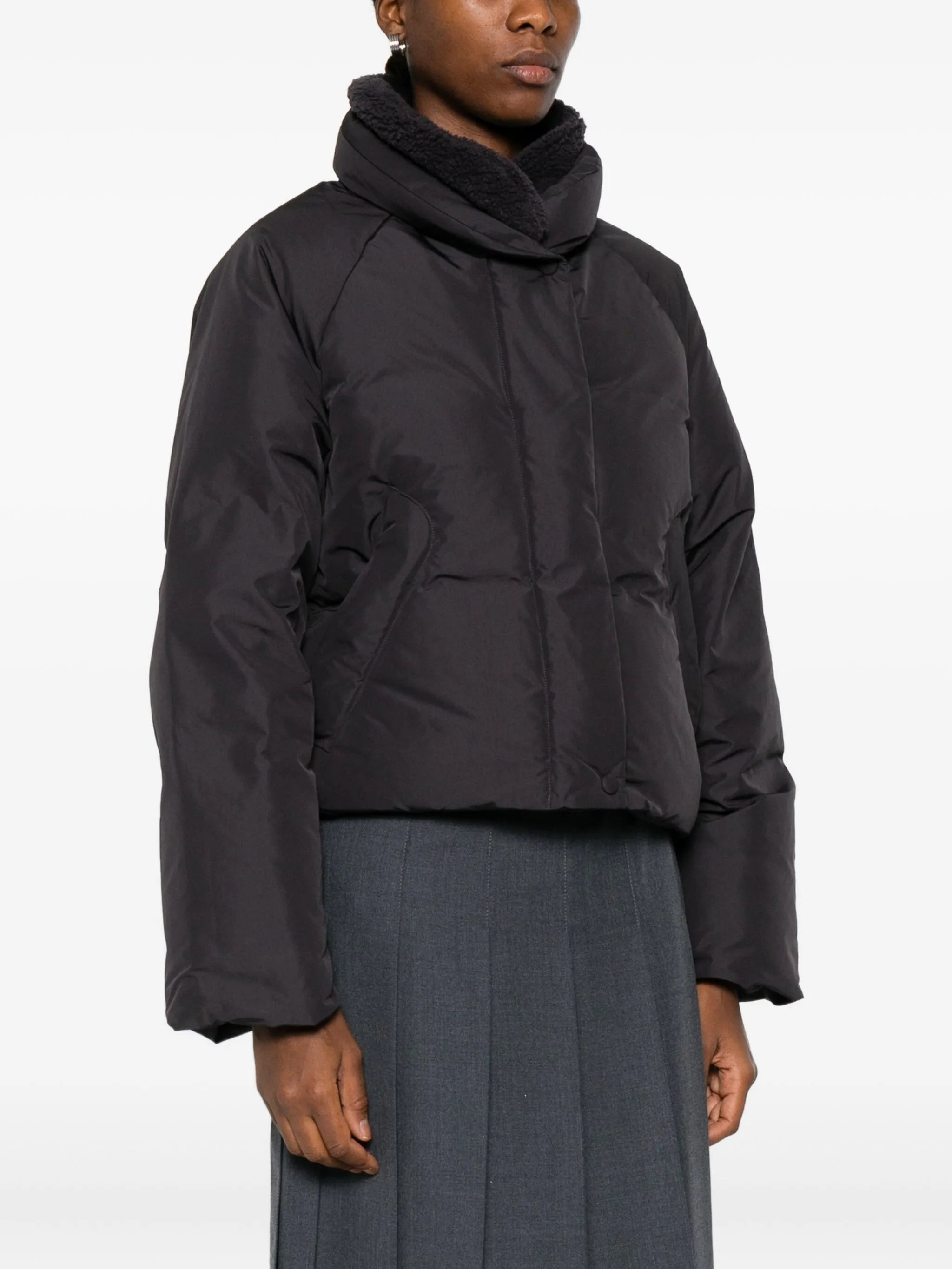 Low Classic High-neck Puffer Jacket - 5
