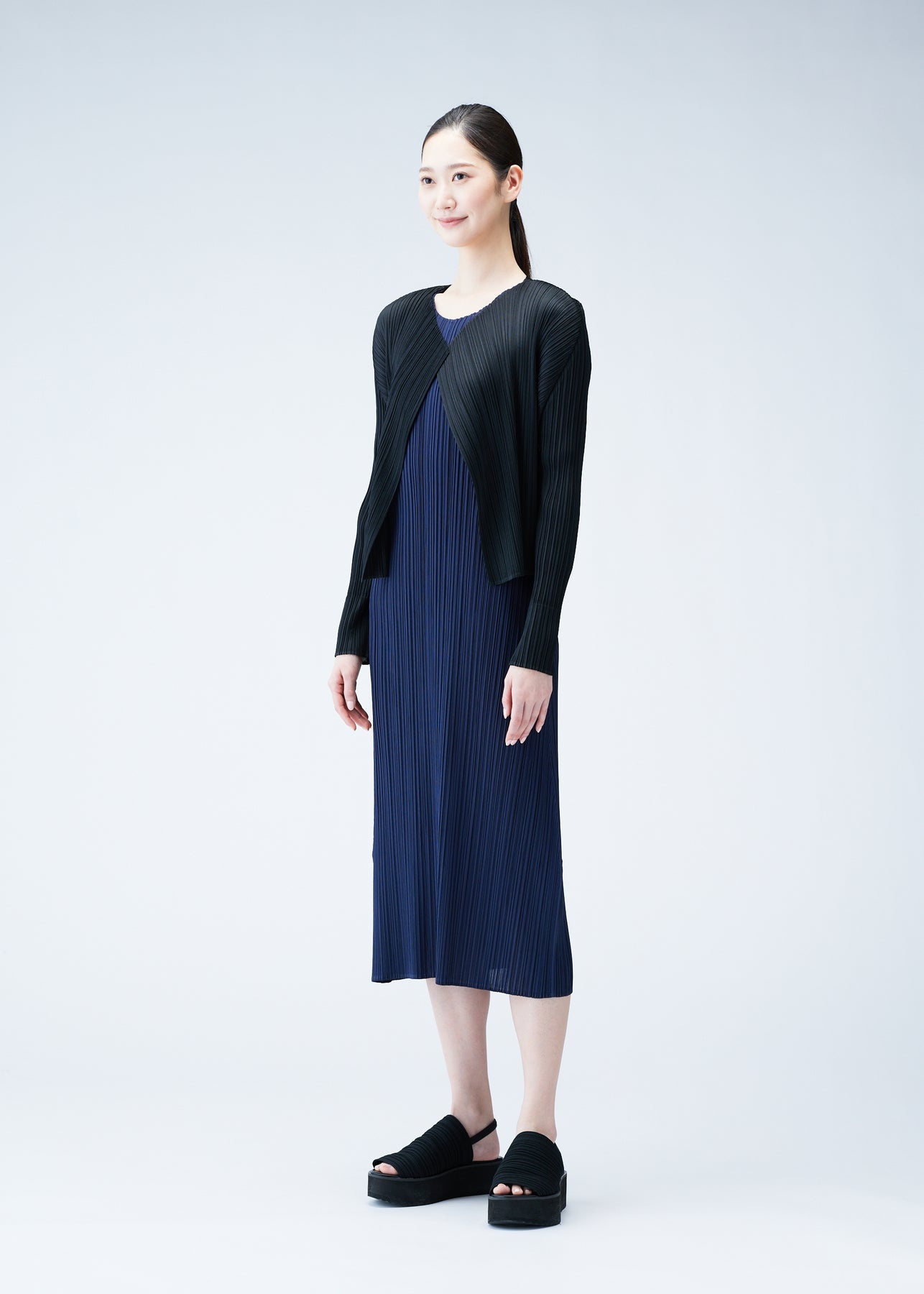 MONTHLY COLORS : JUNE CARDIGAN - 3