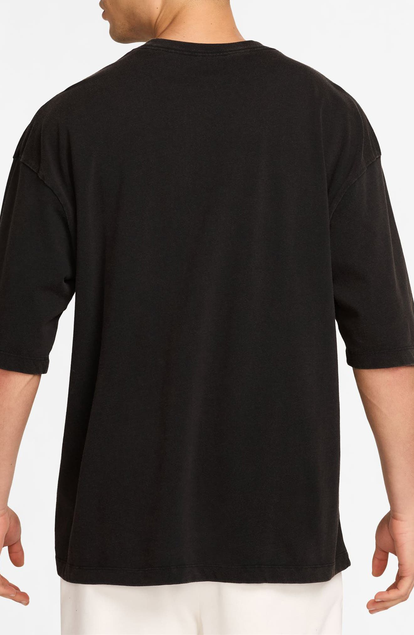 Jordan Reissue Oversize Graphic T-Shirt in Black/Gym Red at Nordstrom - 2