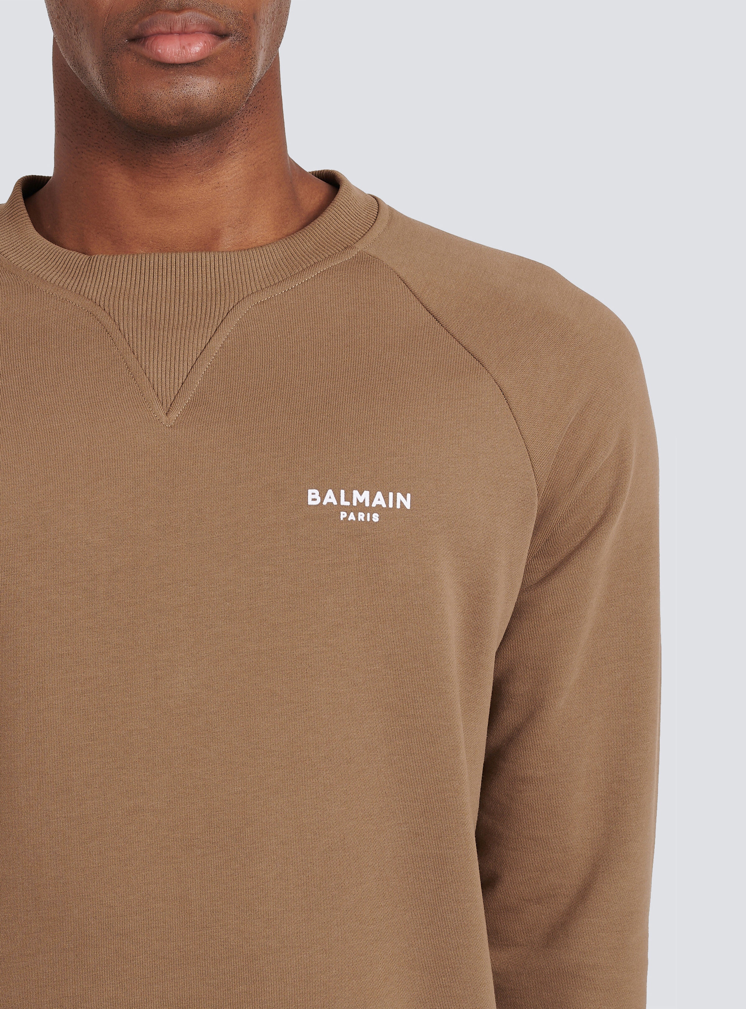Eco-designed cotton sweatshirt with small flocked Balmain Paris logo - 7