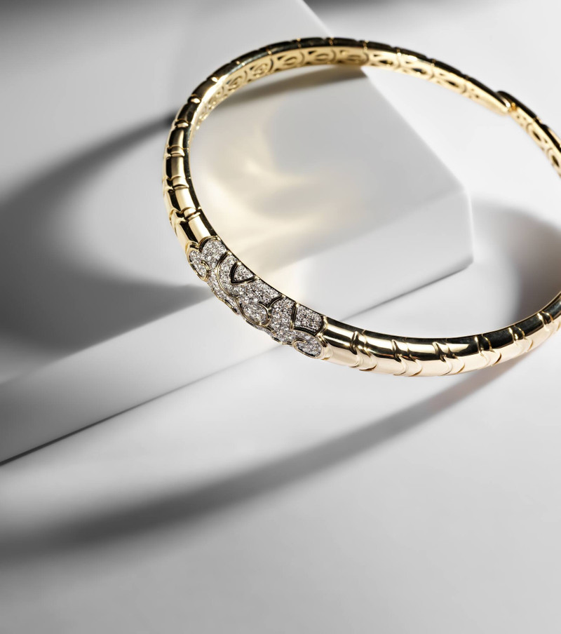 Onda 18kt gold choker with diamonds 5