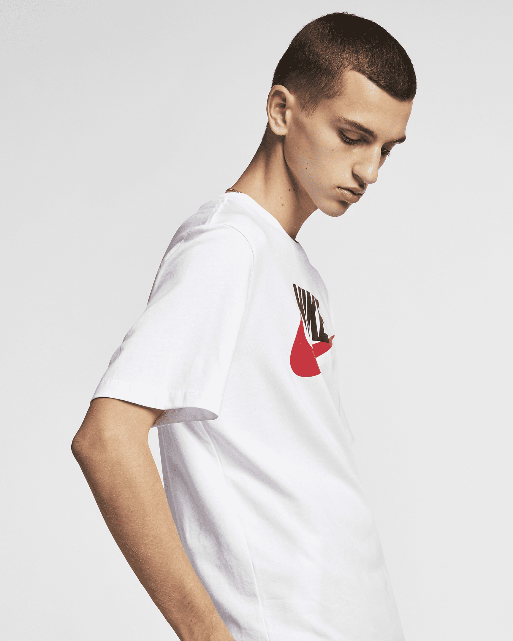 Nike Sportswear Men's T-Shirt - 3