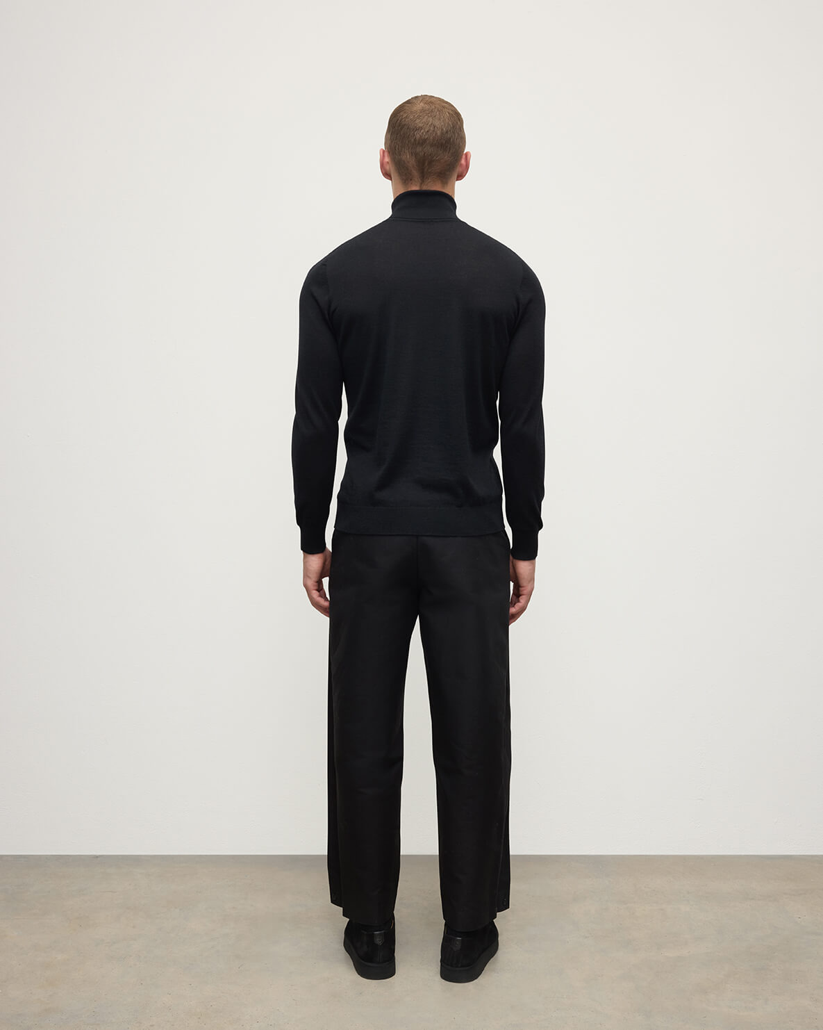 Superfine Cashmere Black Roll Neck Jumper - 4
