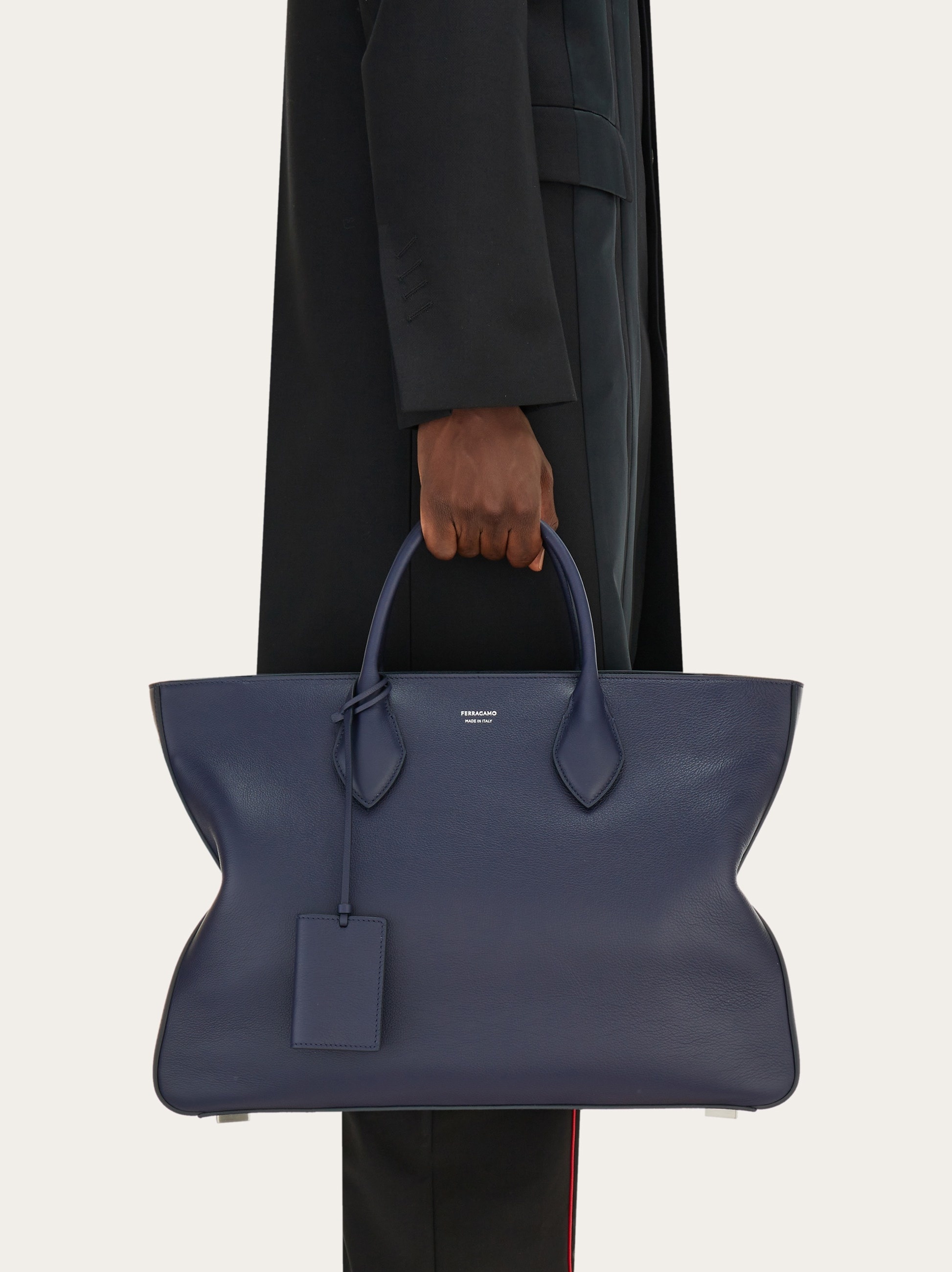 トートバッグ FERRAGAMO TOTE BAG Star-shaped tote bag (M) - Women | Ferragamo