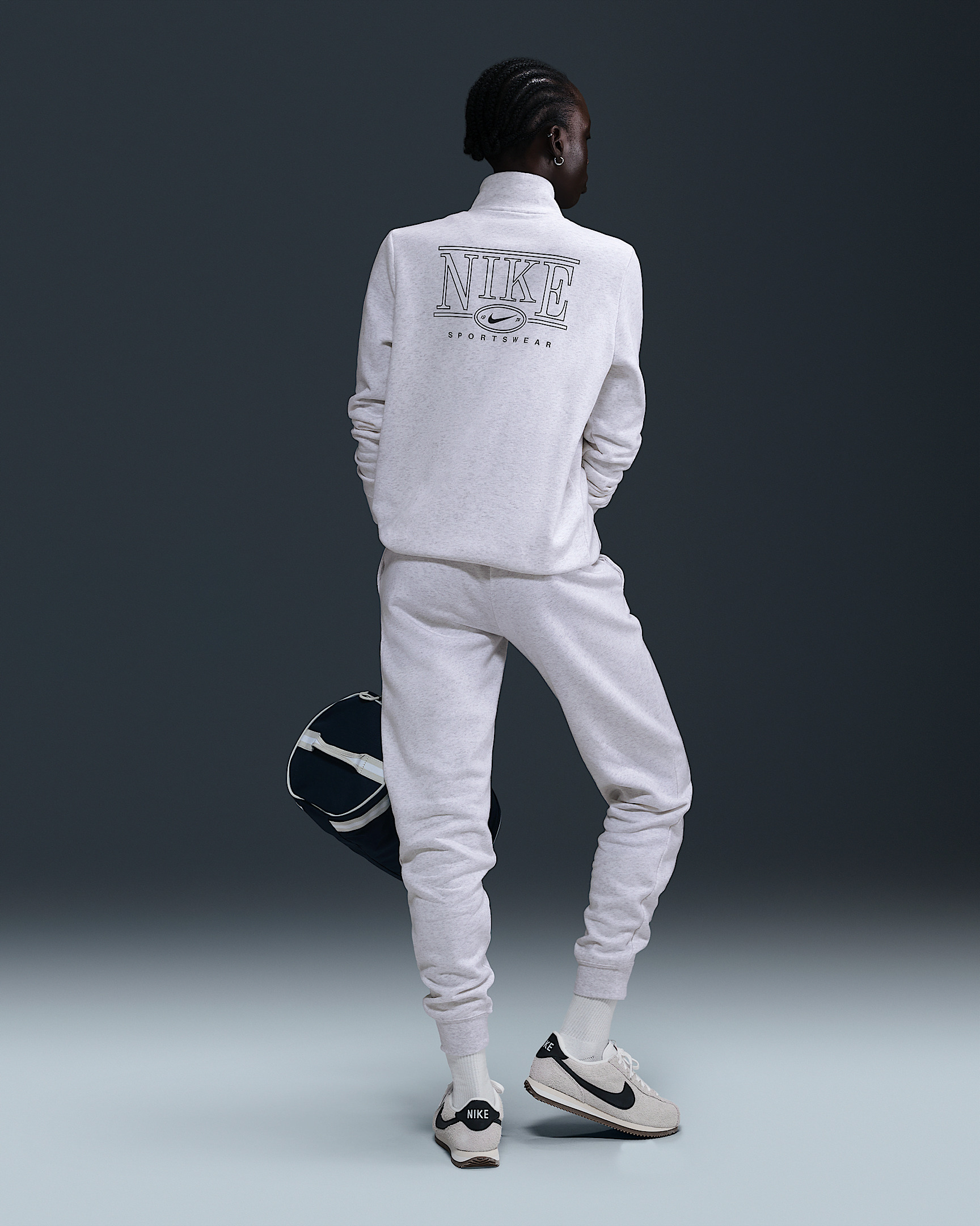 Nike Sportswear Club Fleece Women's Mock-Neck 1/2-Zip Graphic Top - 5