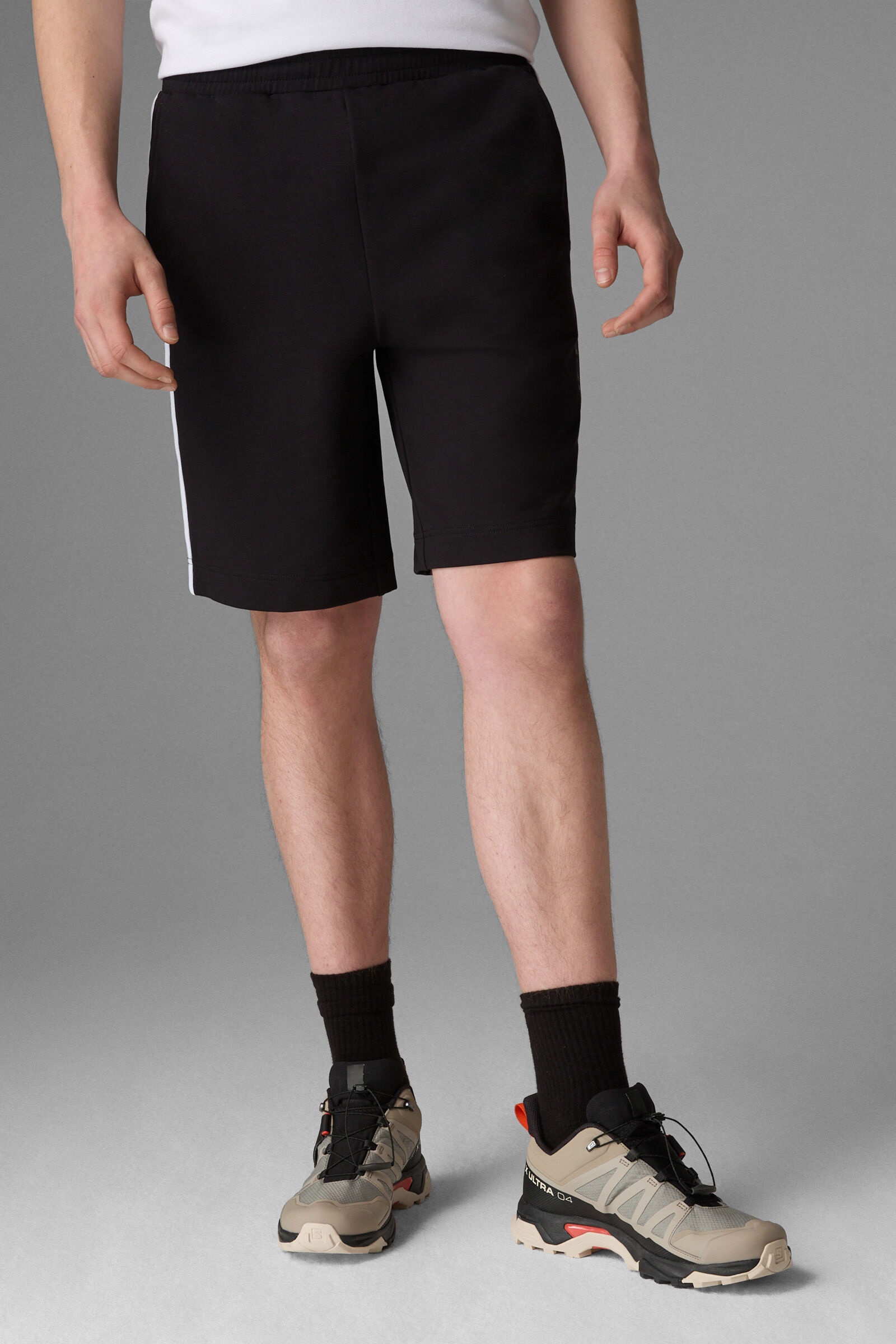 Norris sweat shorts in Black - 2