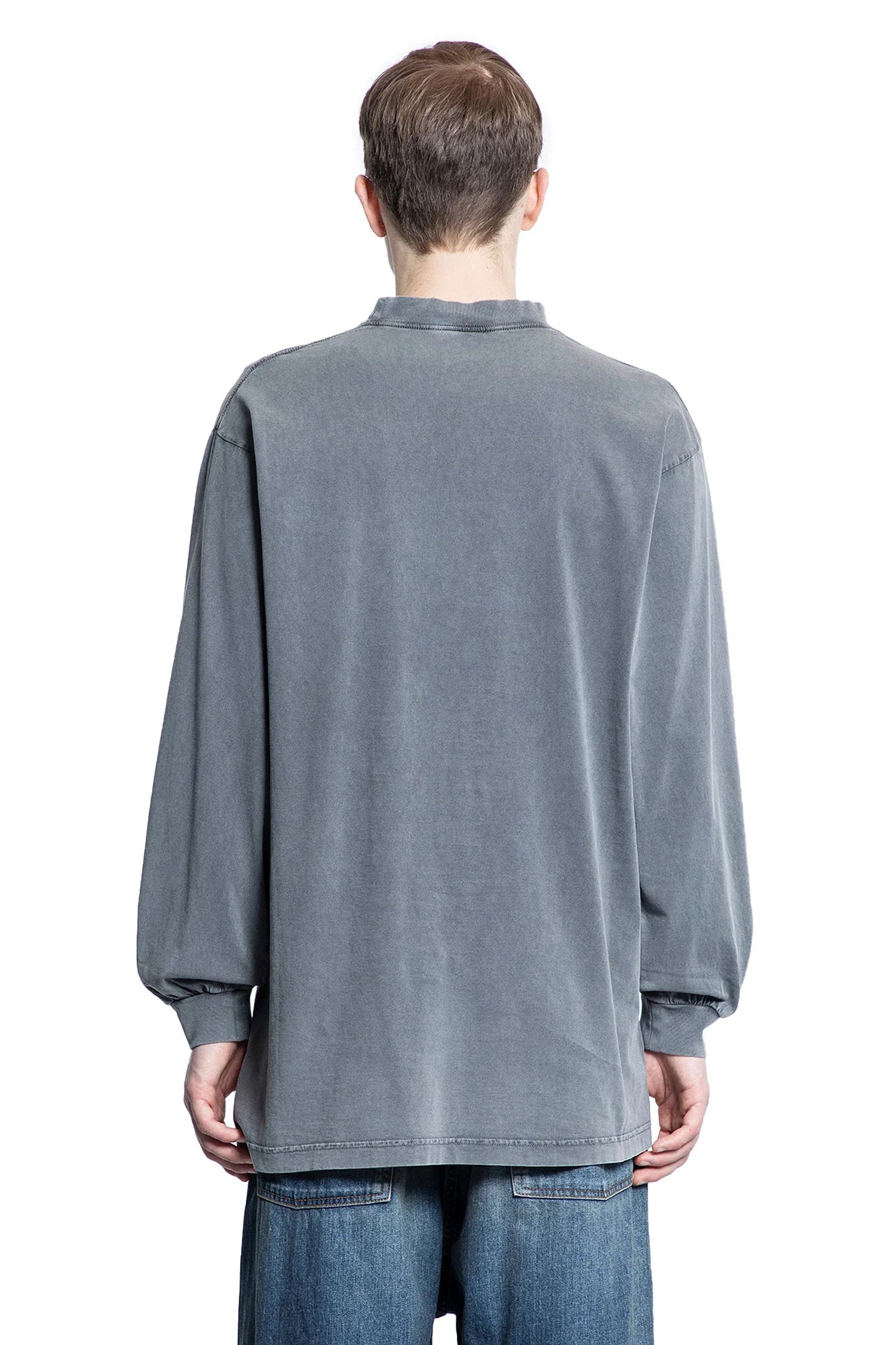 Tbilisi-Long-Sleeve-T-Shirt-Large-Fit - 3