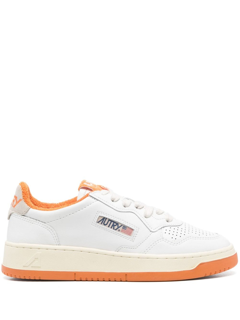 Medalist sneakers 1