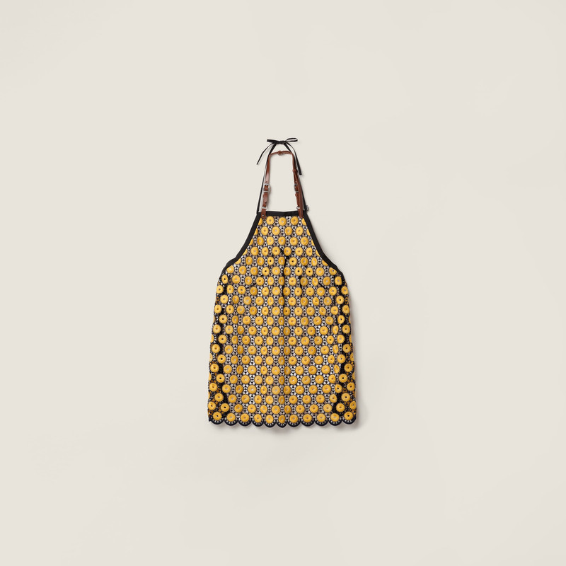 Macramé apron 1
