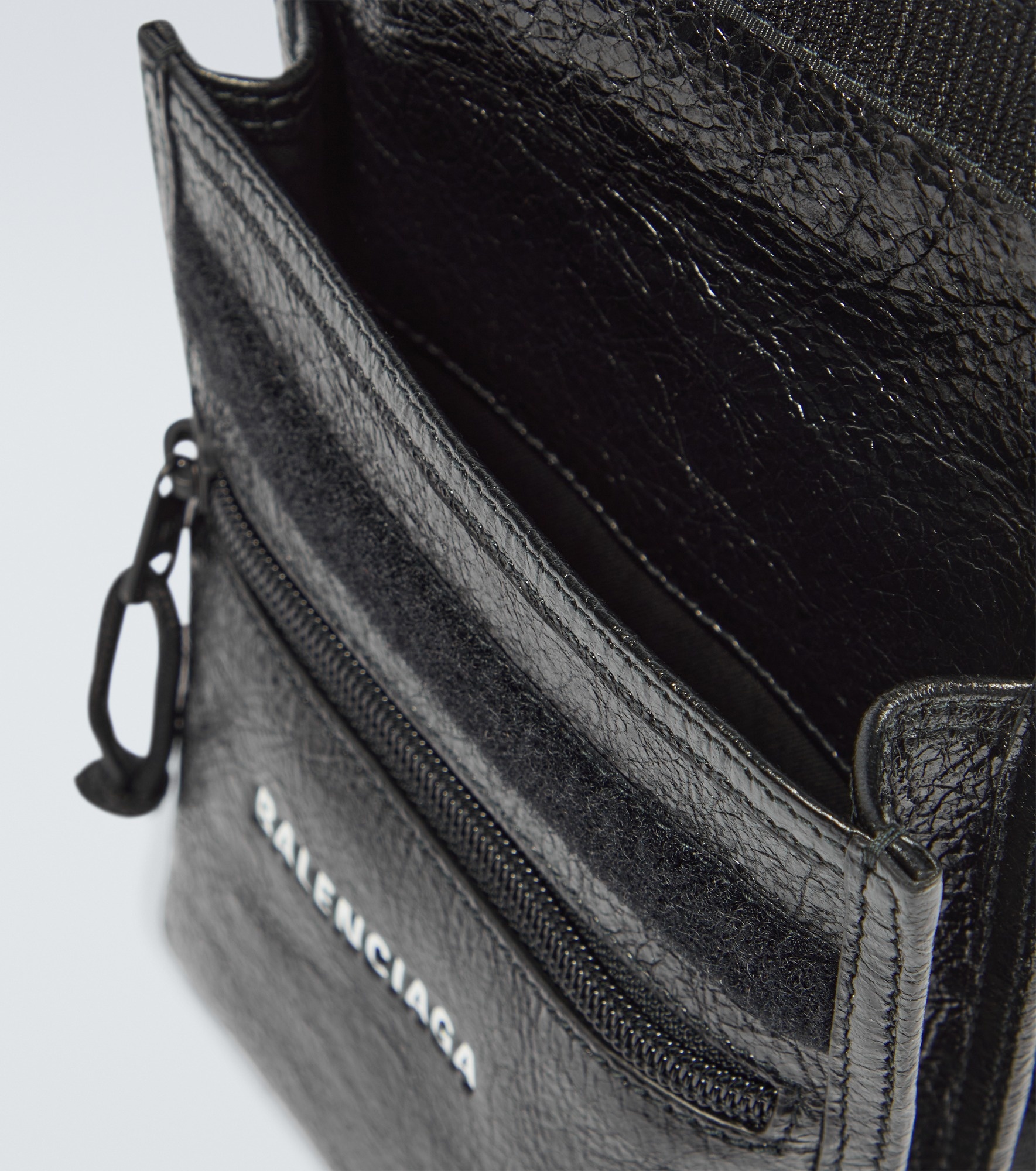 Explorer leather pouch with strap - 4