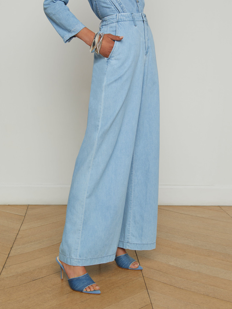 Runa Wide-Leg Jean 4