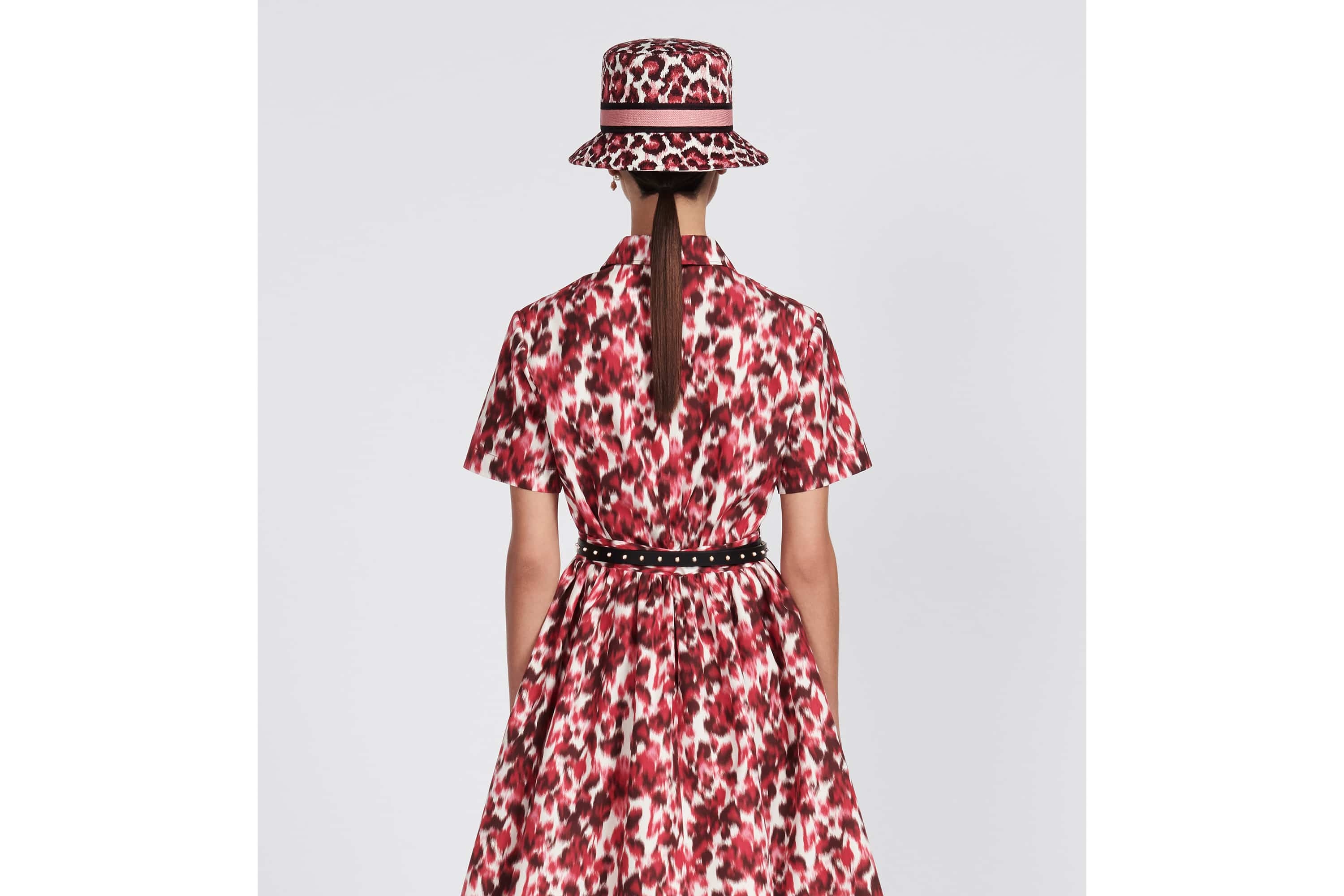 Dior Short Dress  ディオールの期間限定割引 Dior Short Flared Shirt Dress | dior | REVERSIBLE